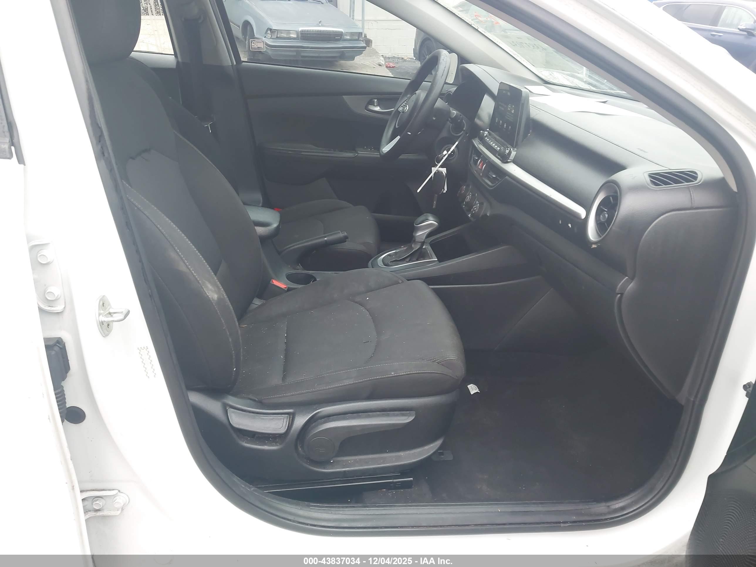 KIA FORTE image 5