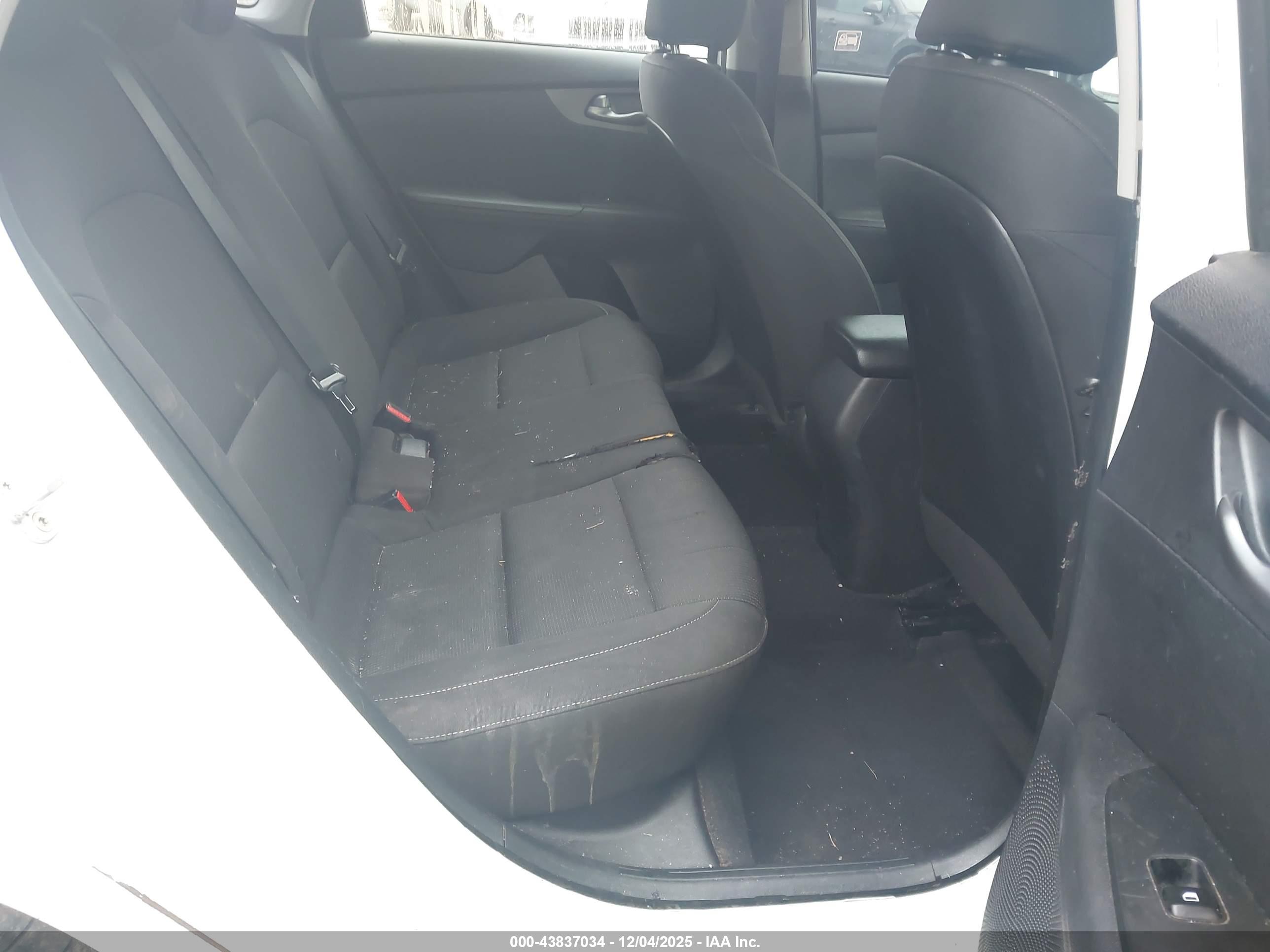 KIA FORTE image 8