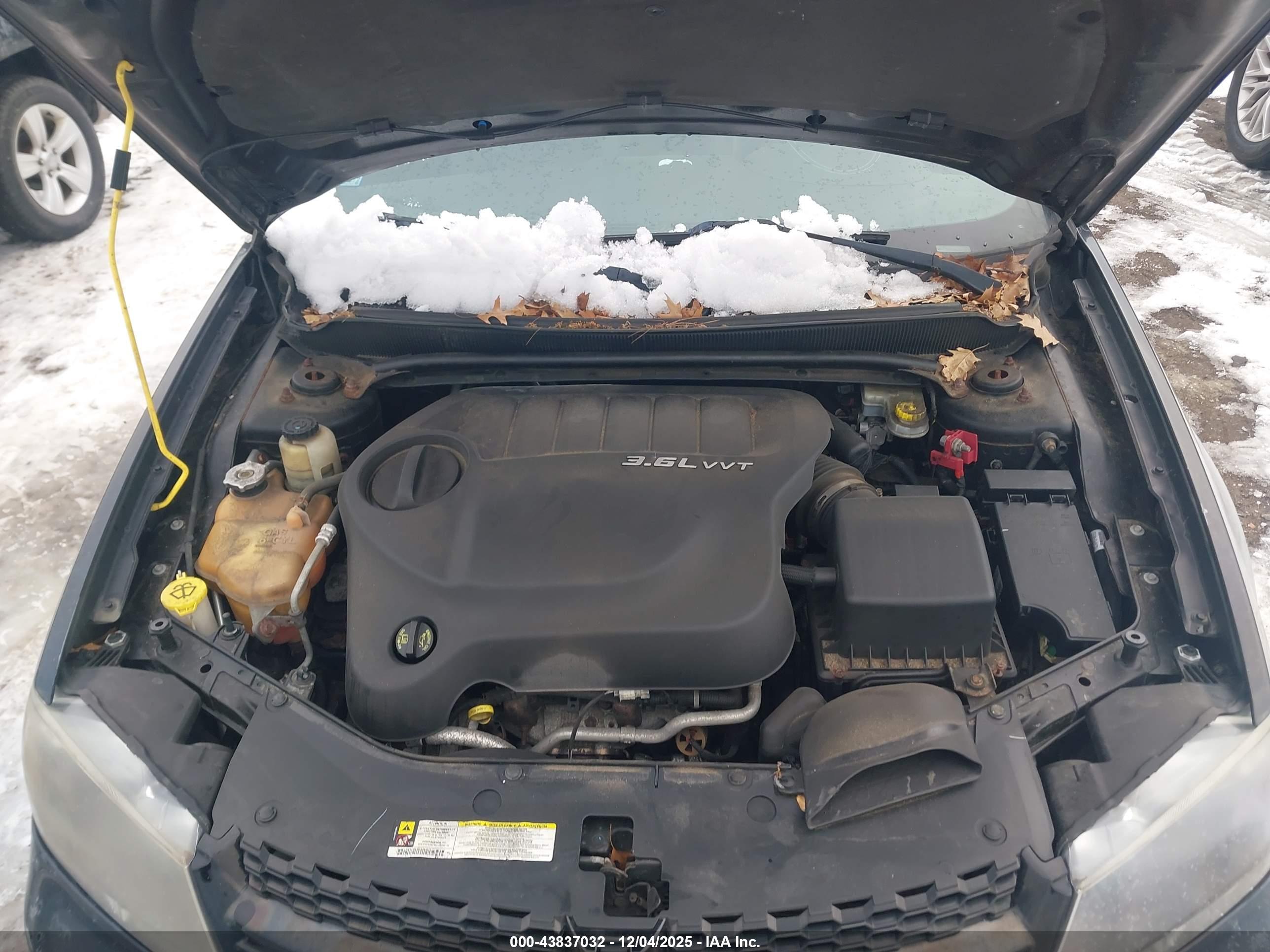 DODGE AVENGER image 10