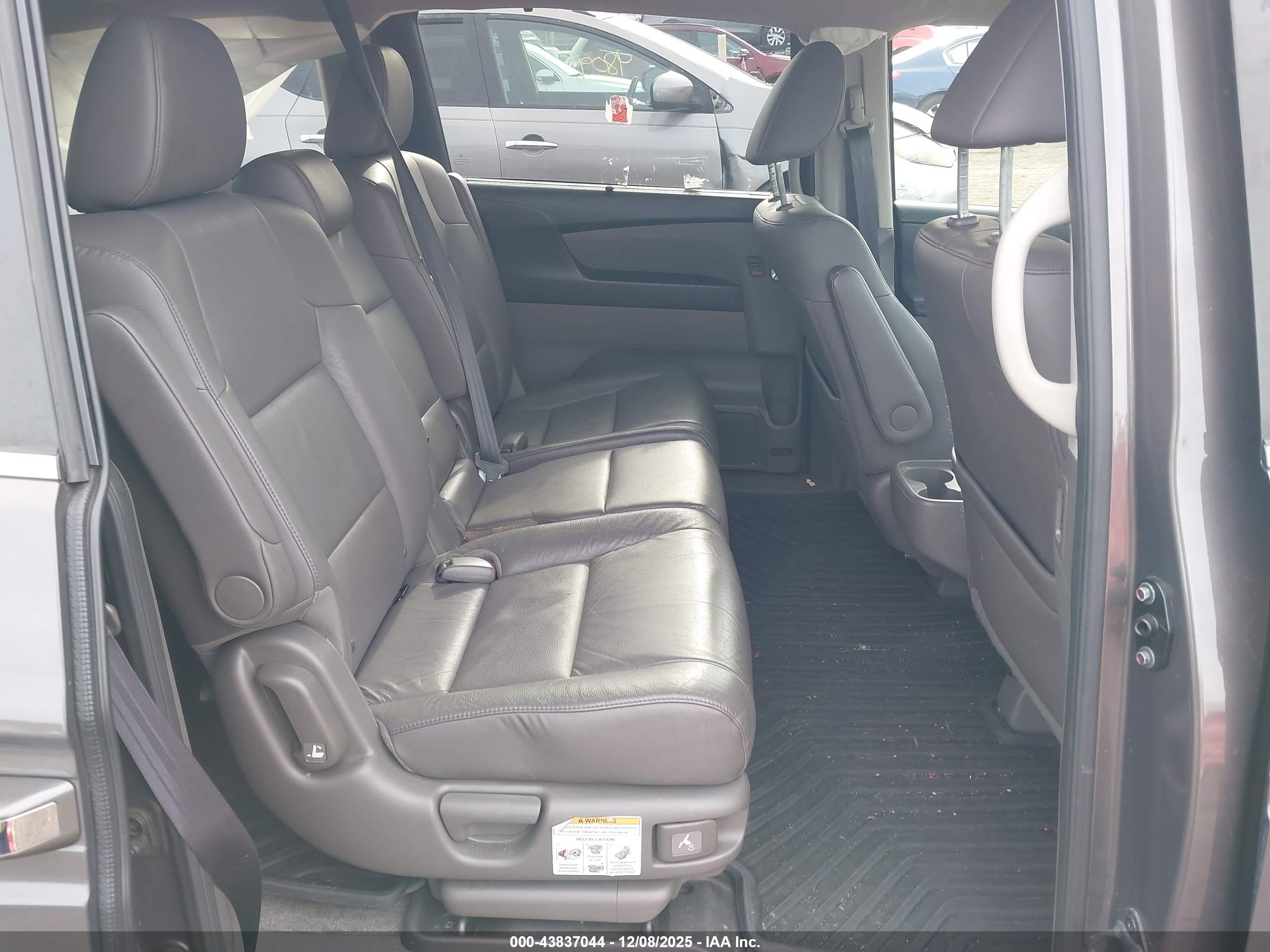 HONDA ODYSSEY image 8