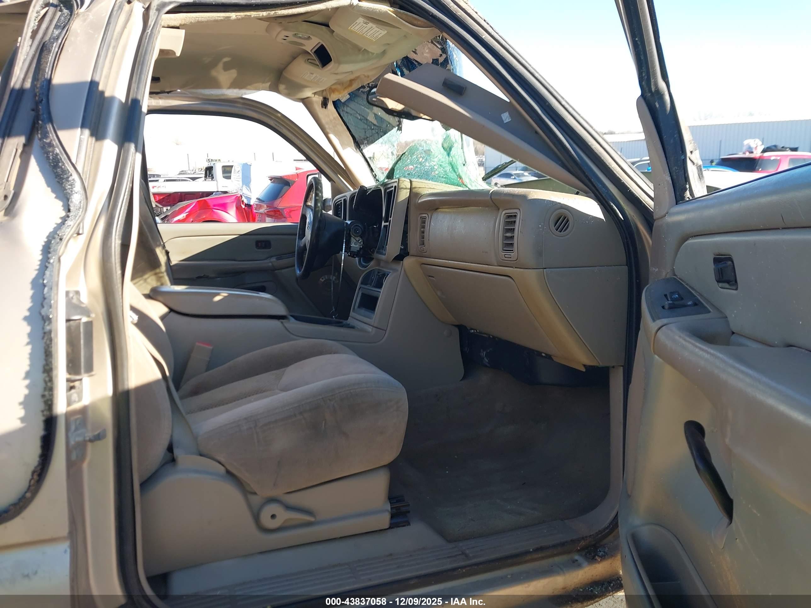 CHEVROLET SILVERADO image 5