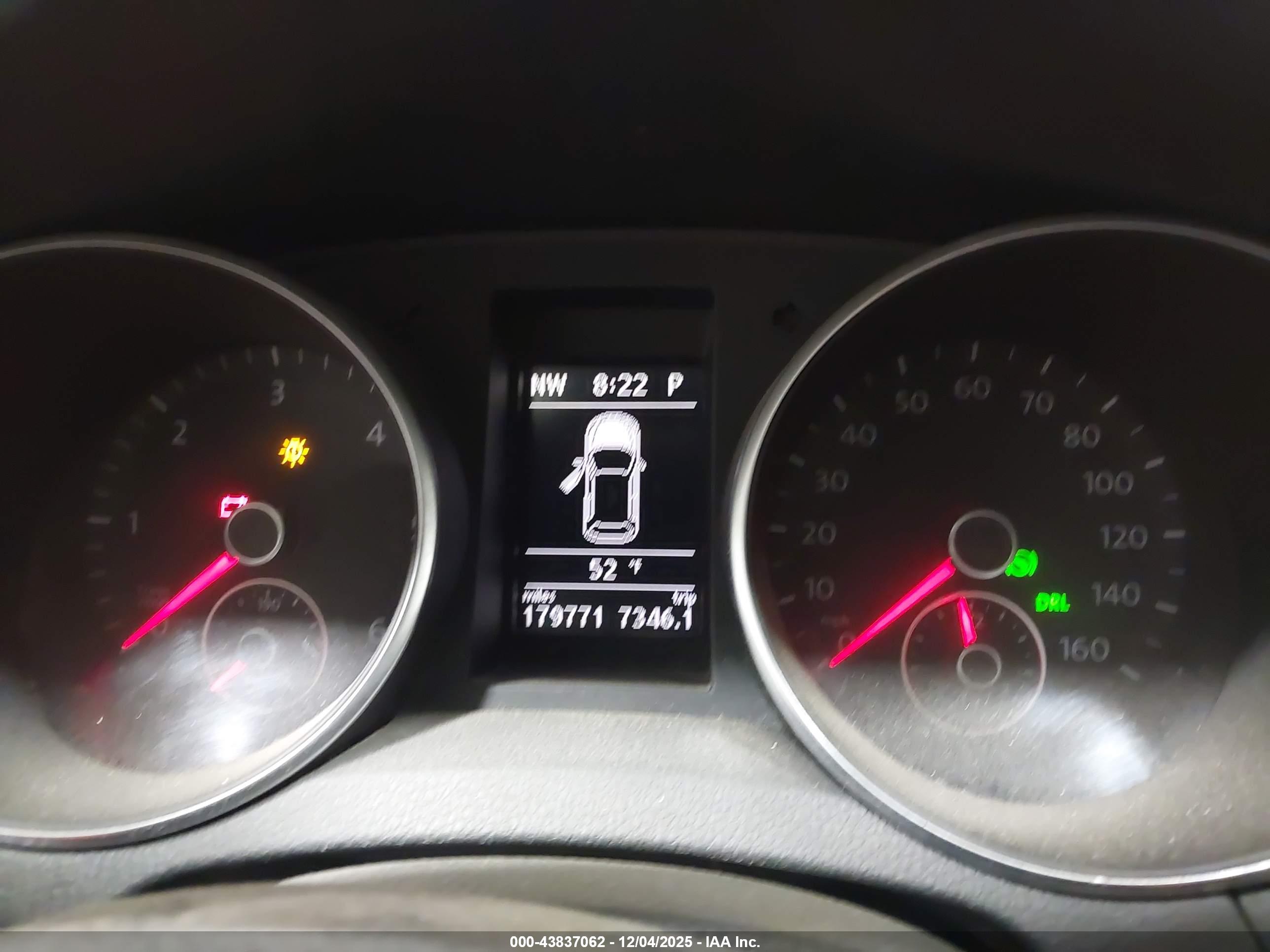 VOLKSWAGEN JETTA image 7