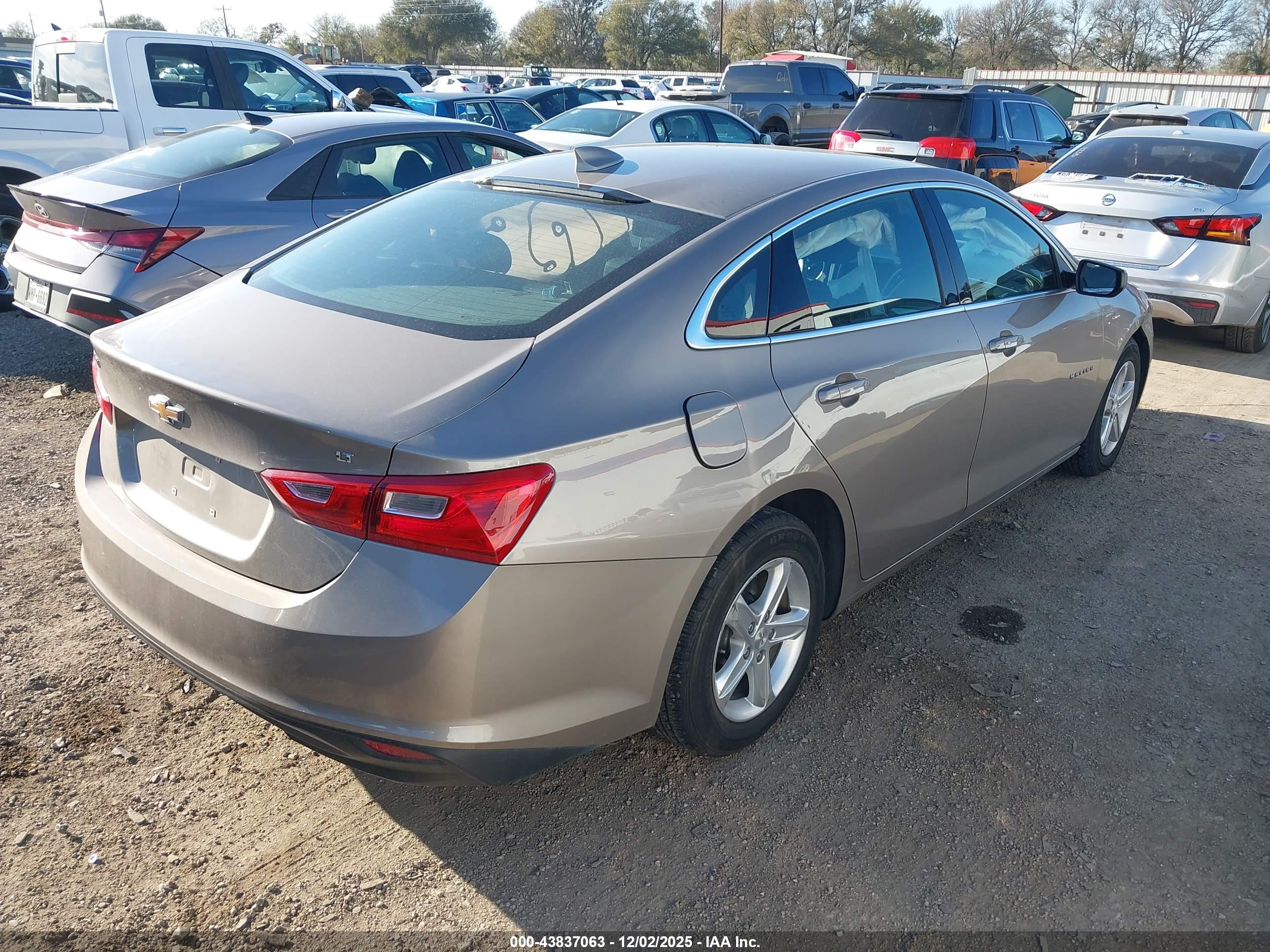 CHEVROLET MALIBU image 4