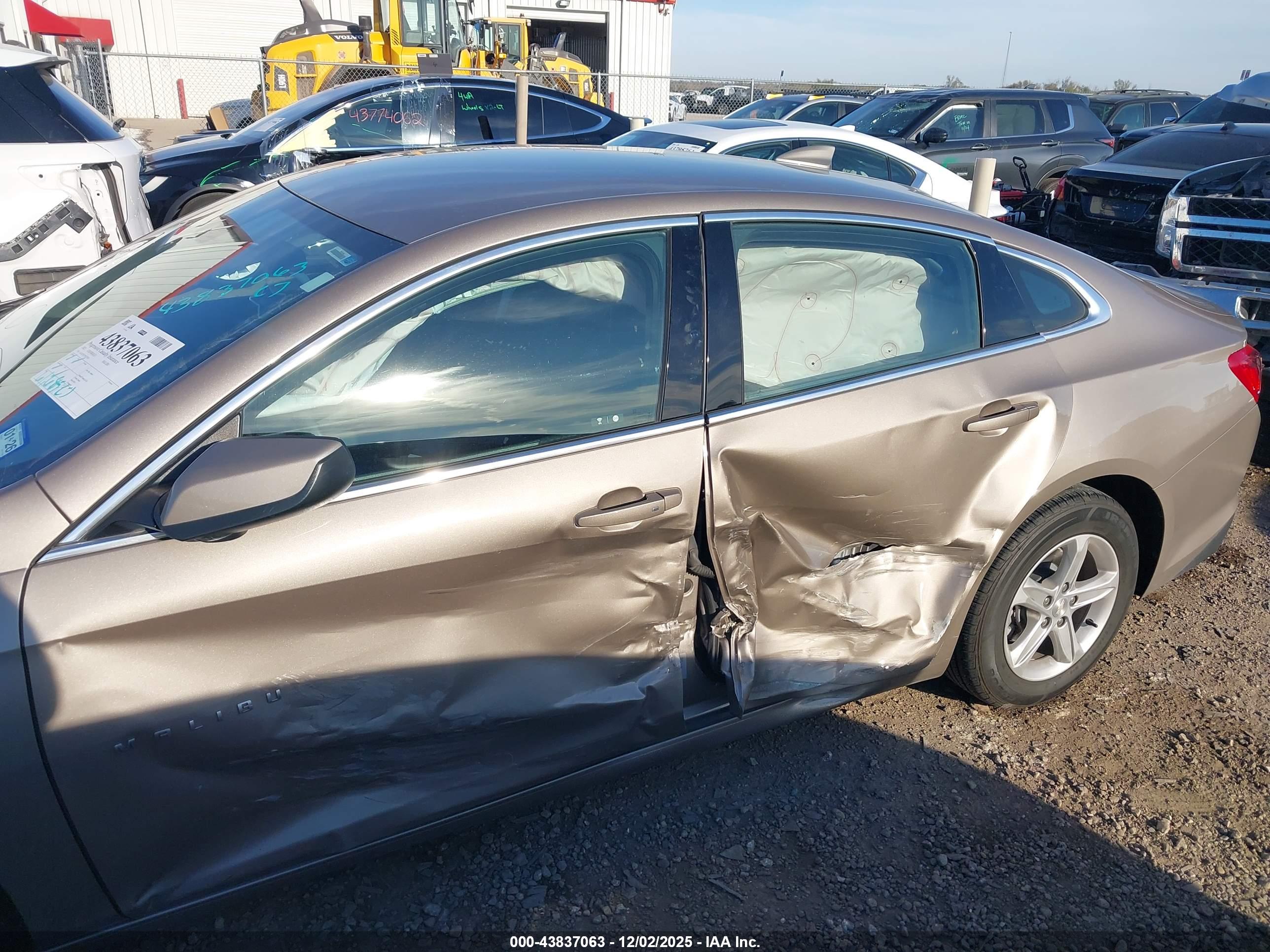 CHEVROLET MALIBU image 6