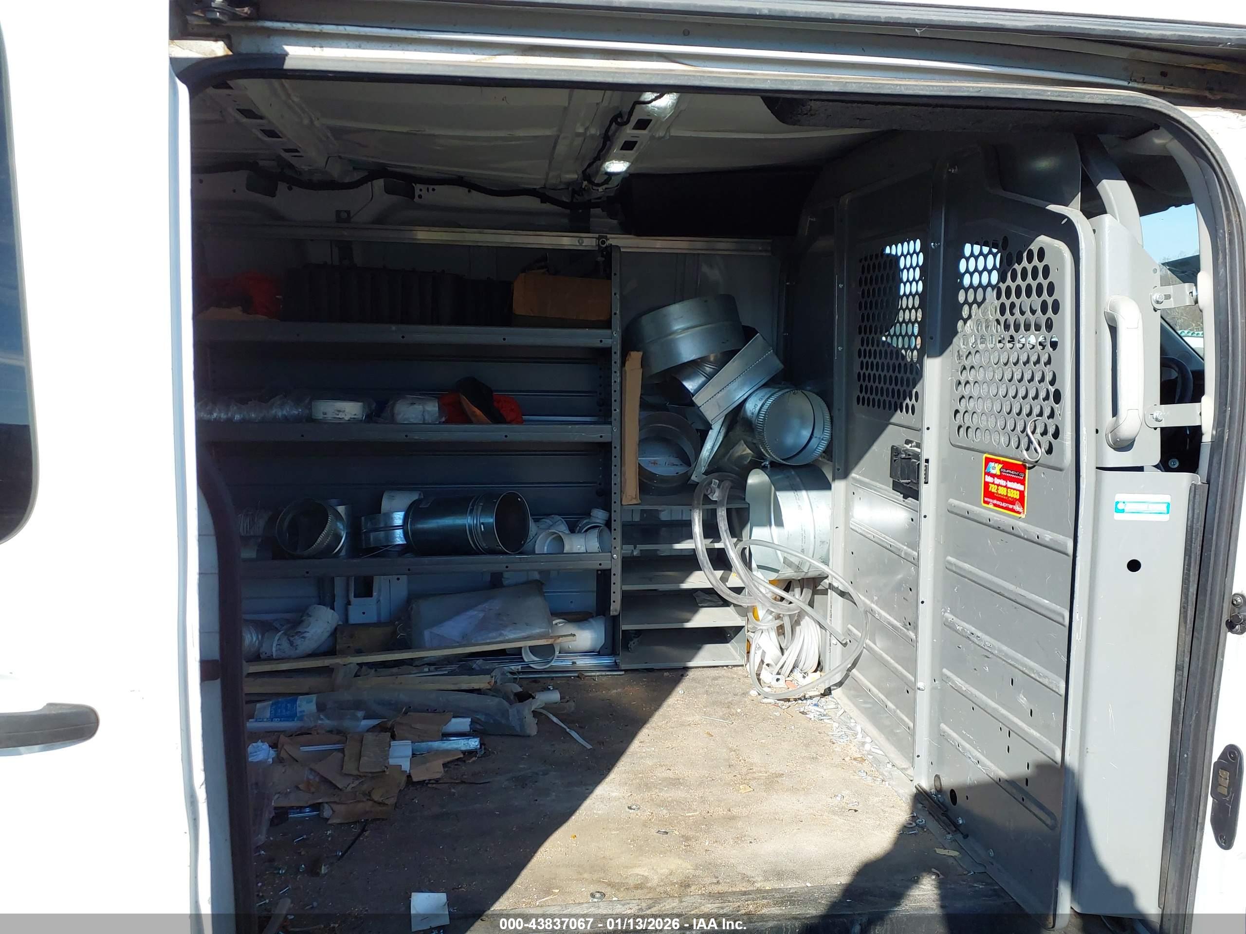 FORD TRANSIT-150 image 8