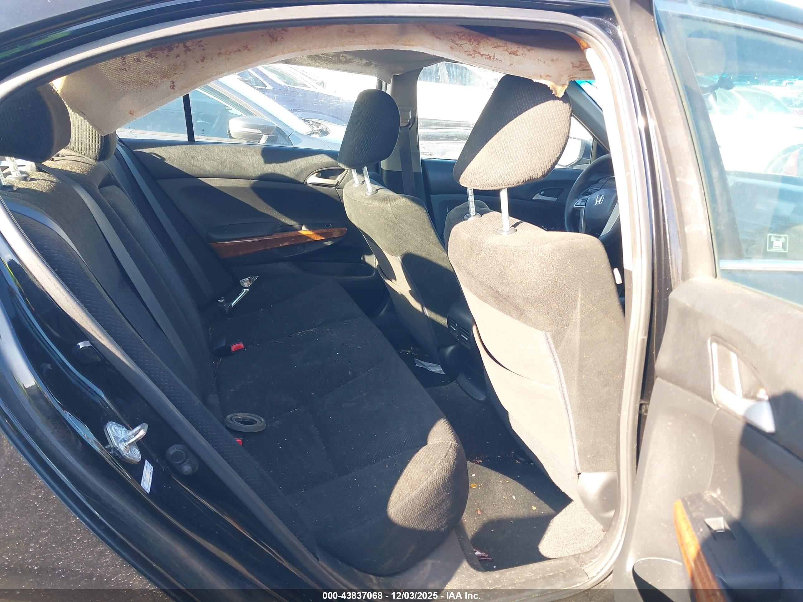 HONDA ACCORD image 8