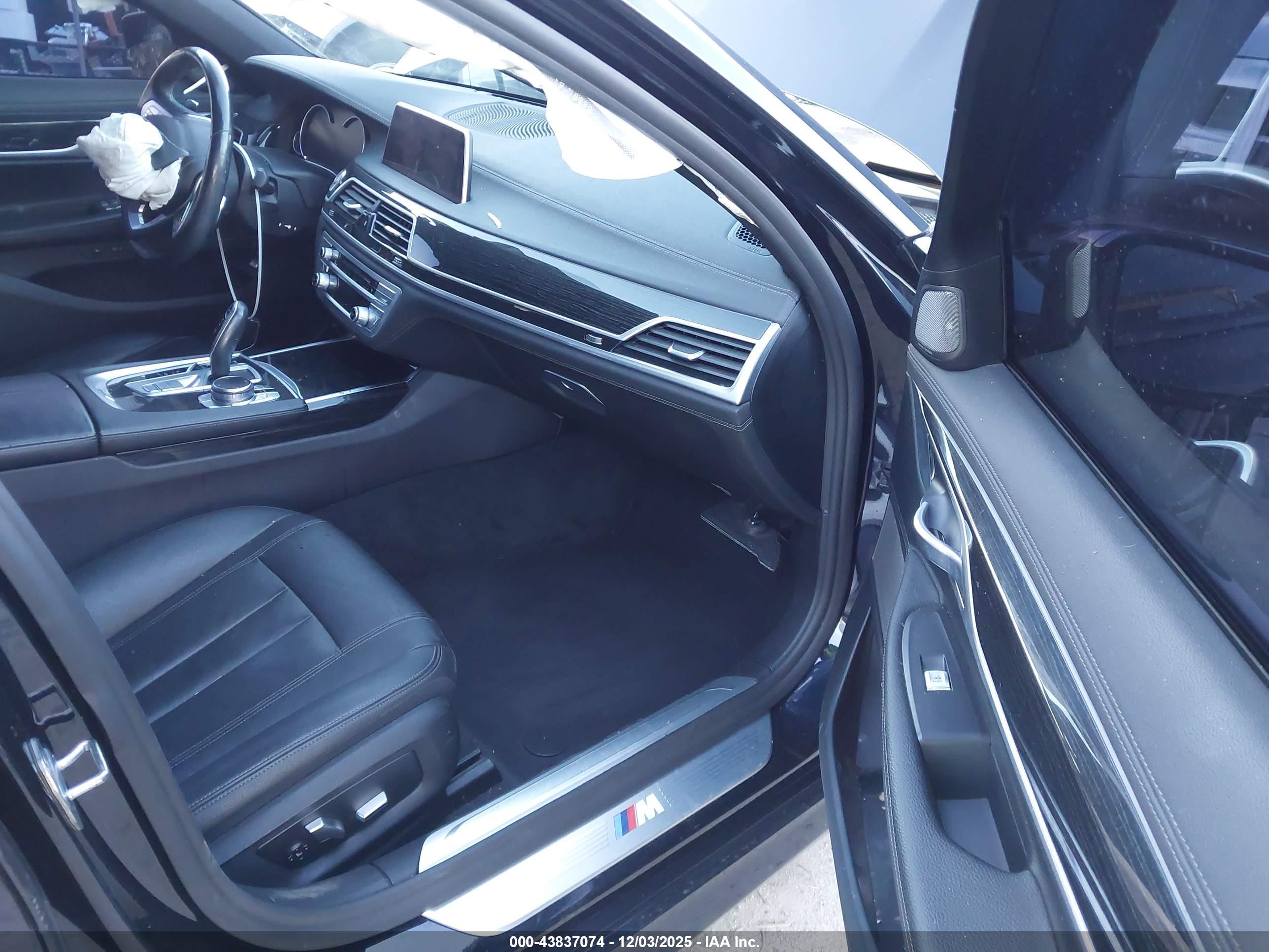 BMW 740I image 5