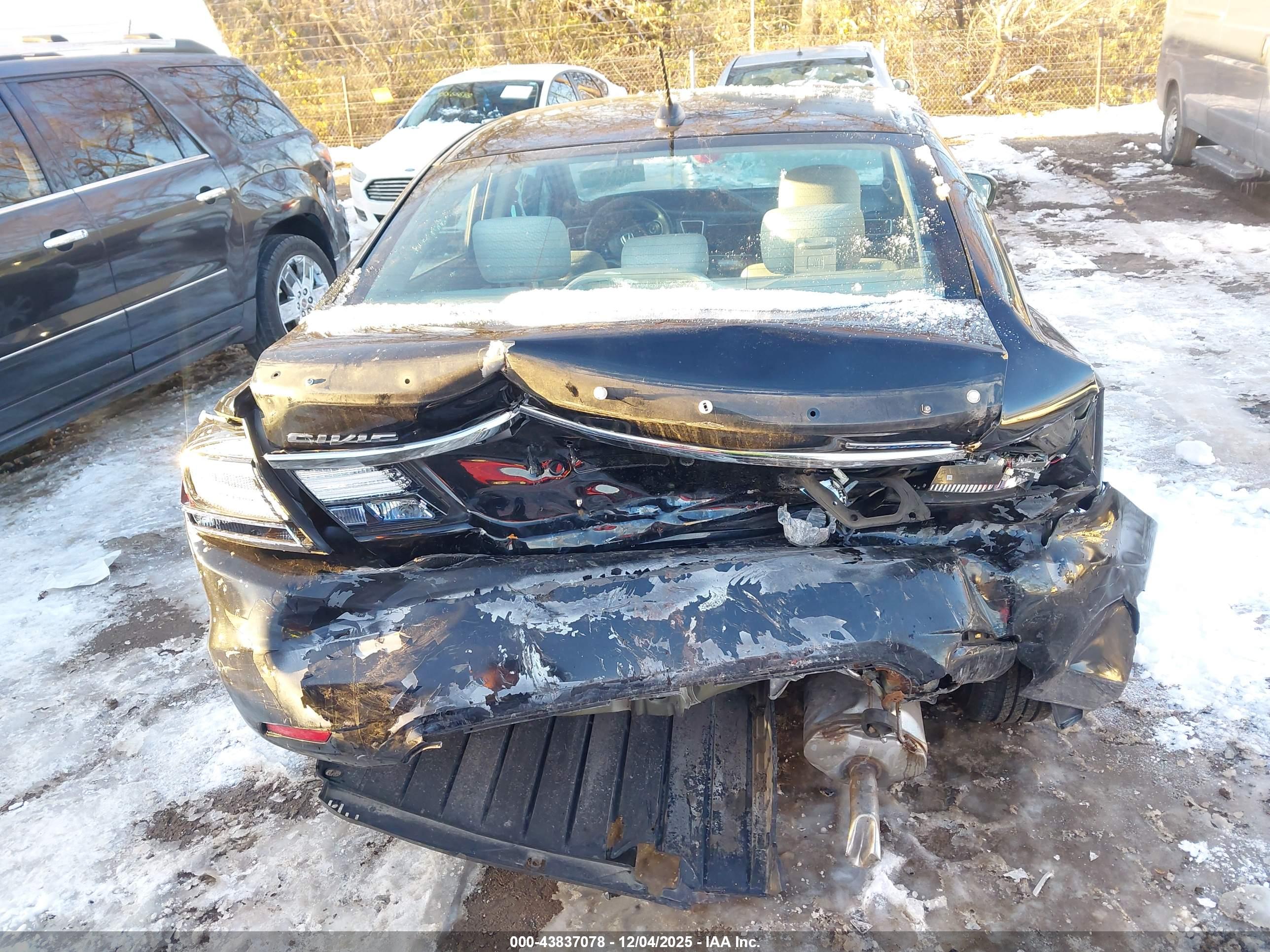 HONDA CIVIC image 6