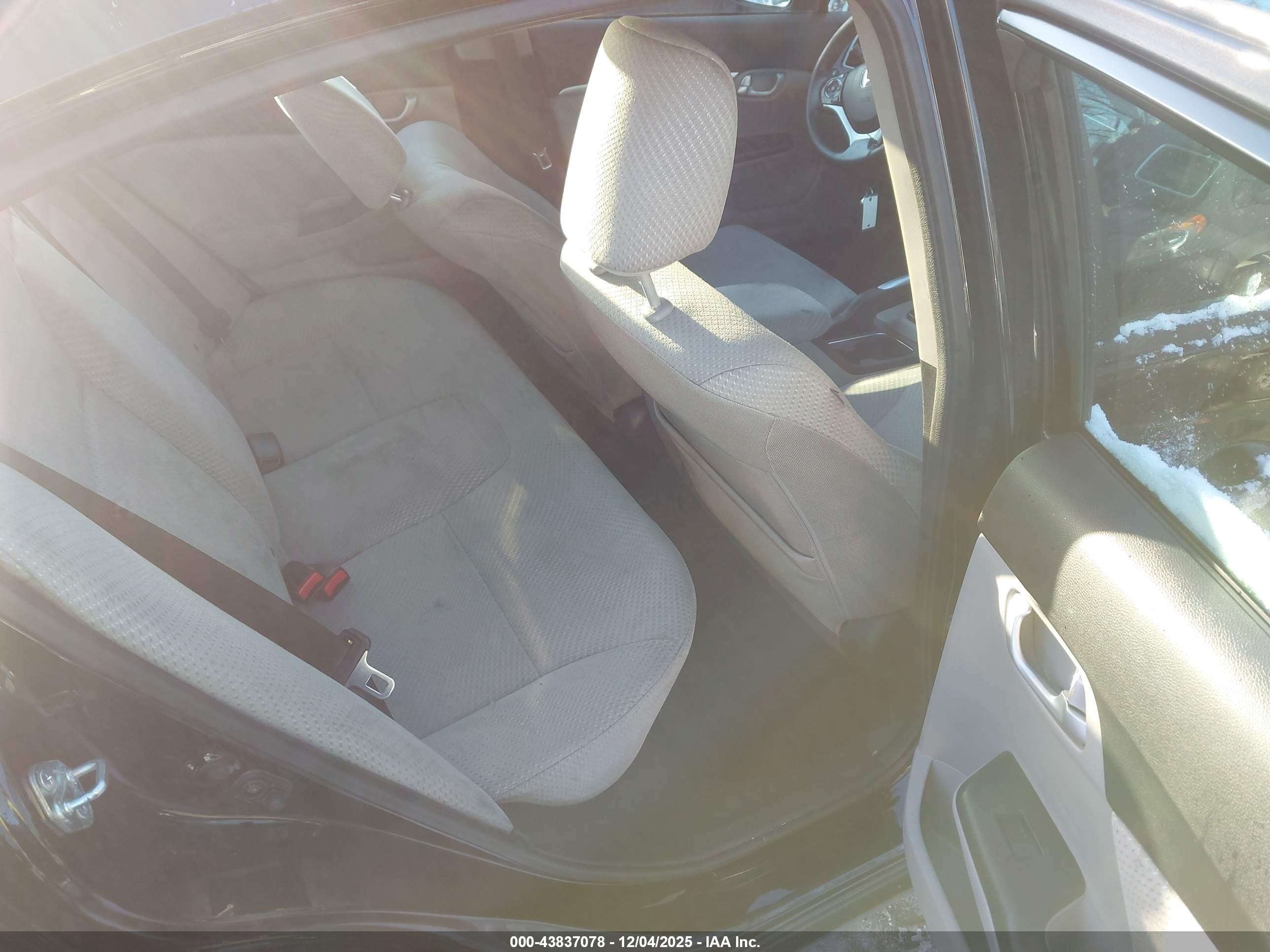HONDA CIVIC image 8