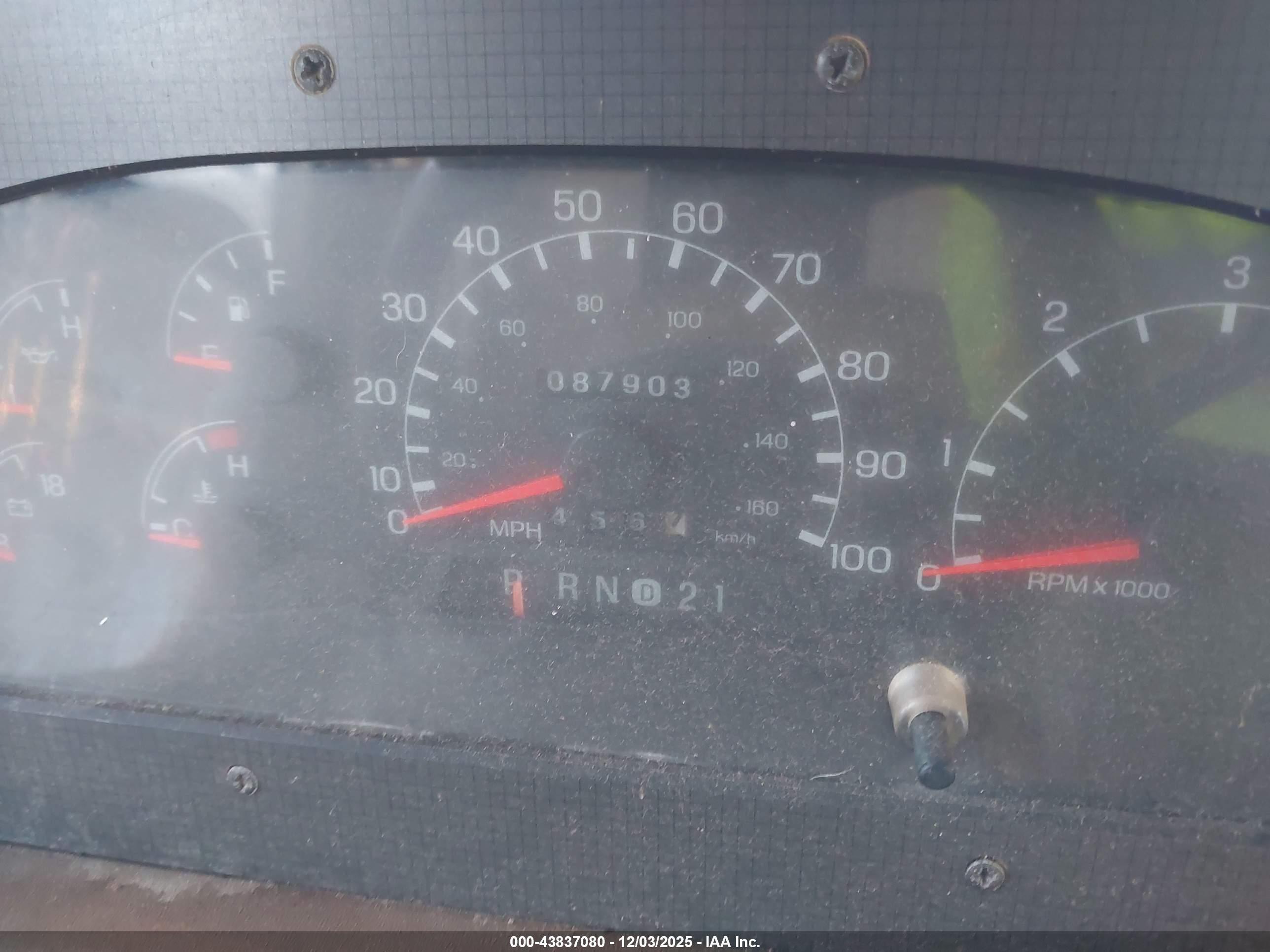 FORD F550 image 7