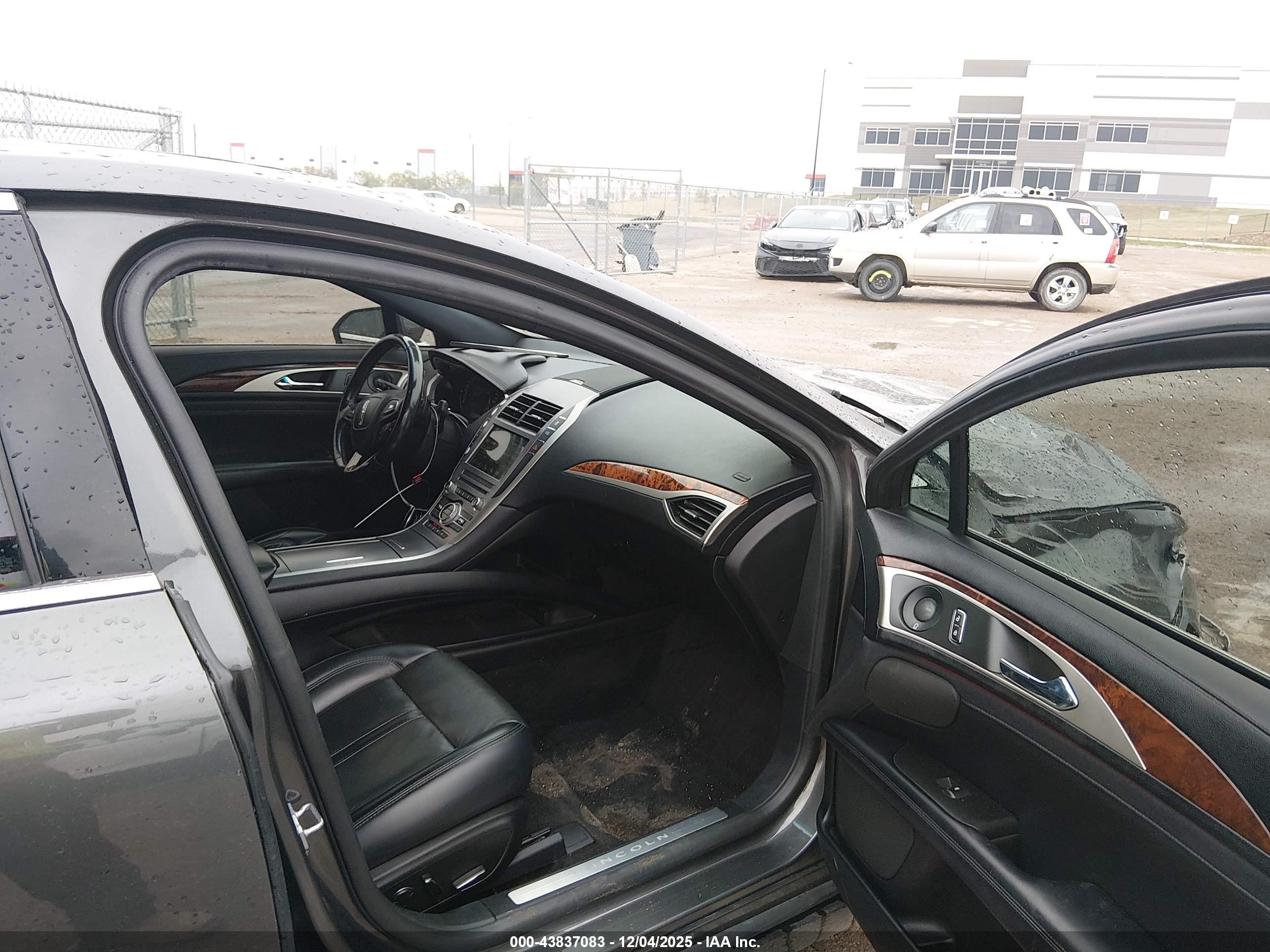 LINCOLN MKZ image 5