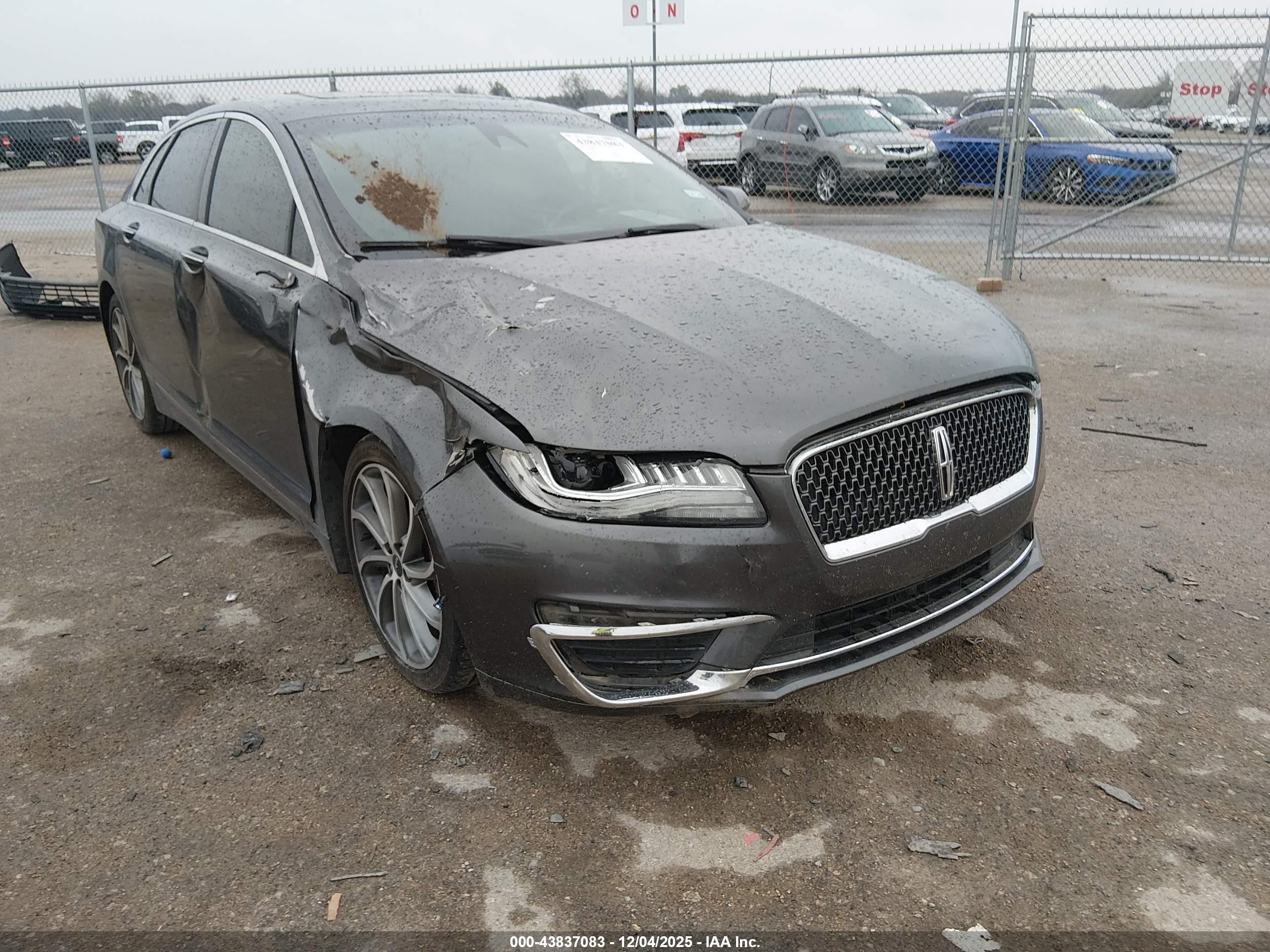 LINCOLN MKZ image 6