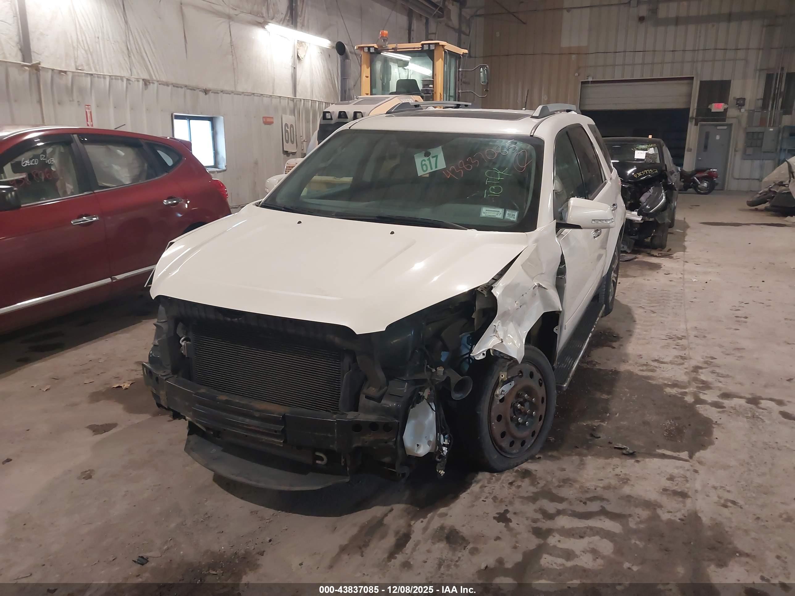 GMC ACADIA image 6