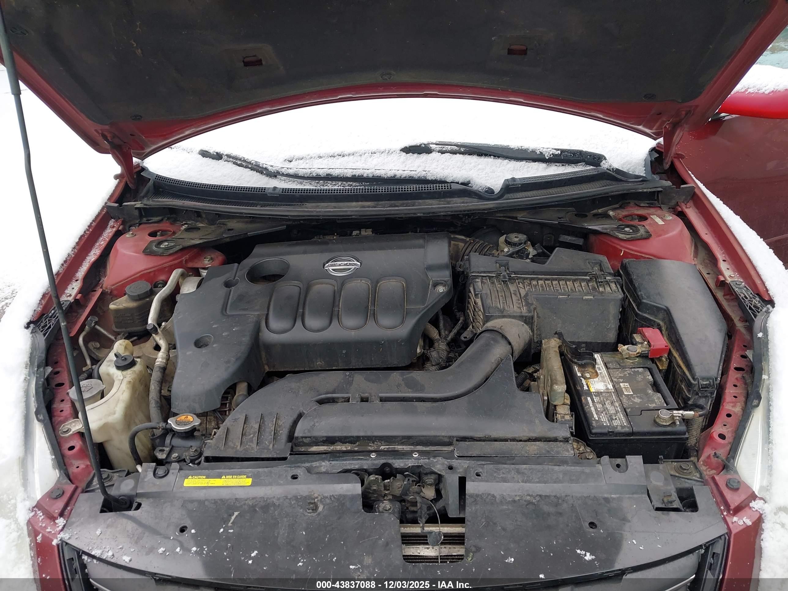 NISSAN ALTIMA image 10