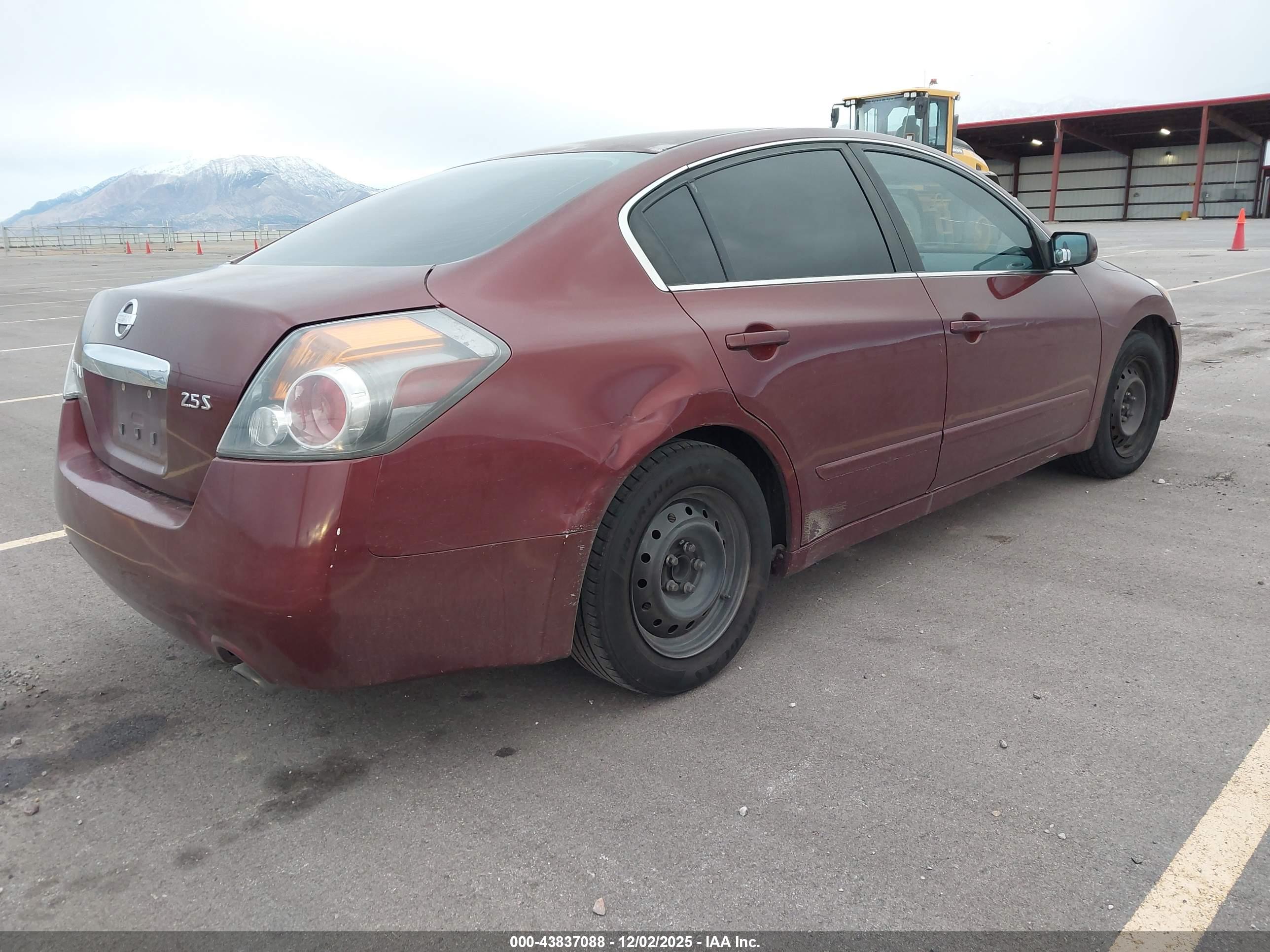 NISSAN ALTIMA image 4