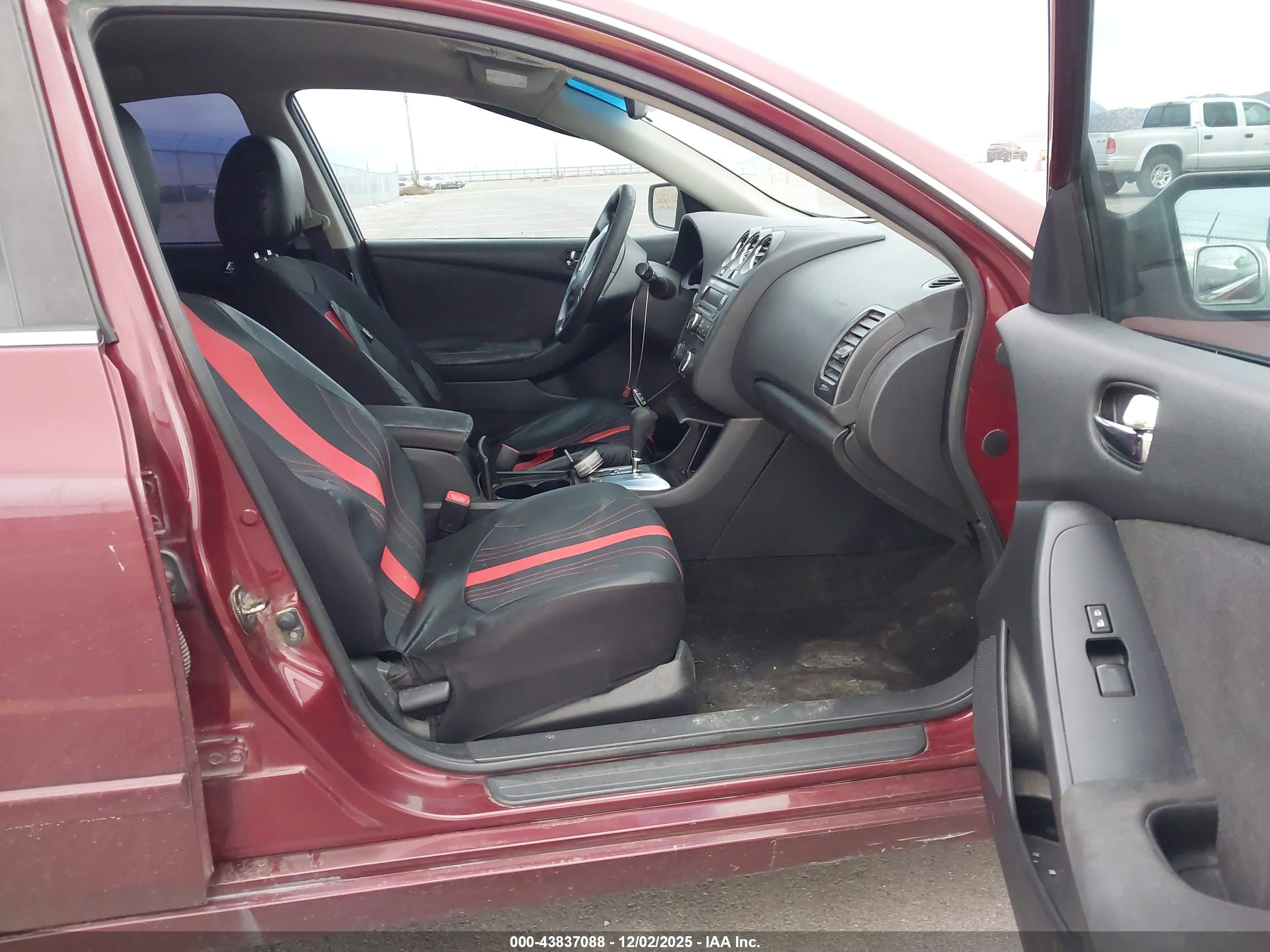 NISSAN ALTIMA image 5