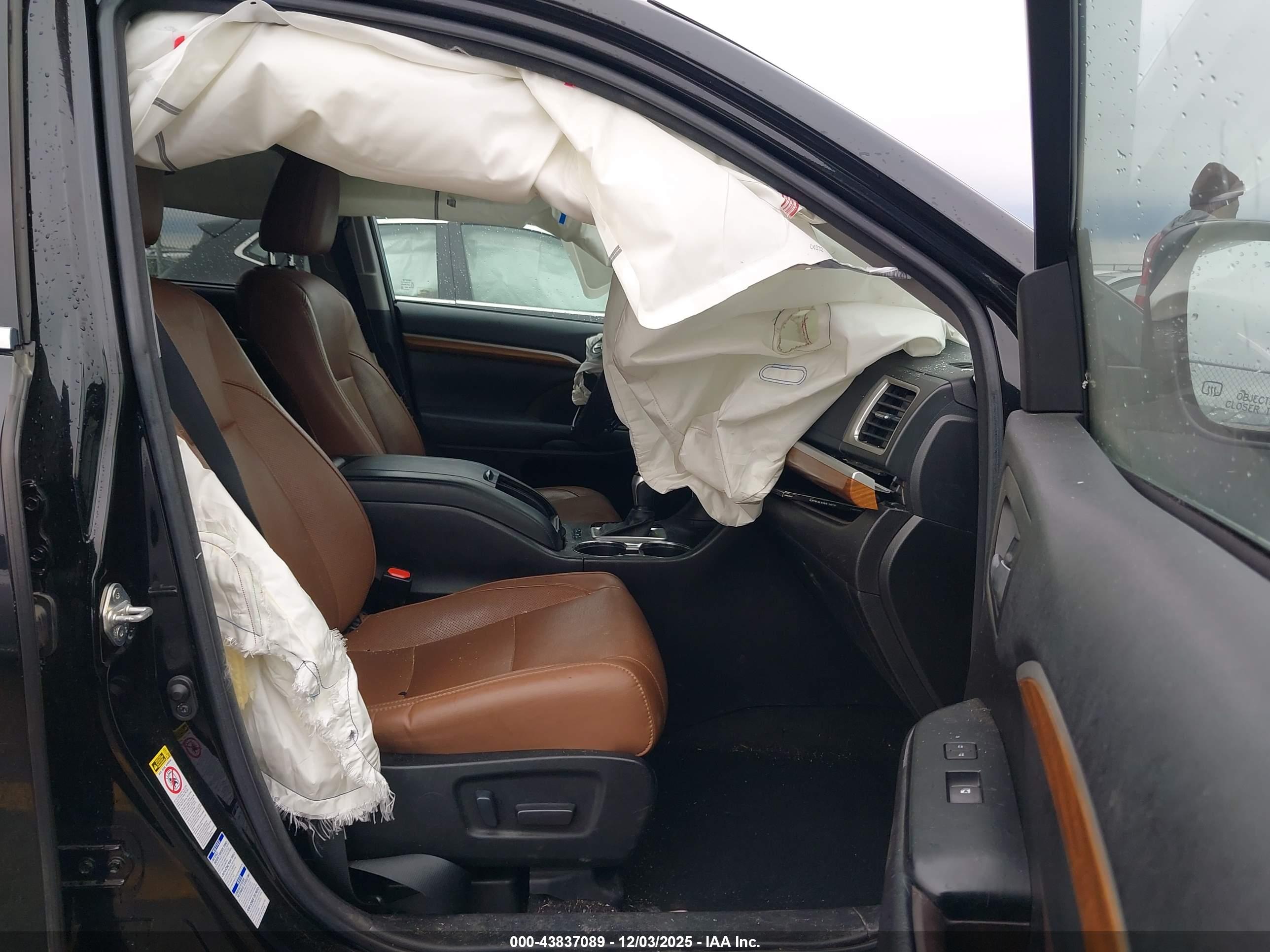 TOYOTA HIGHLANDER image 5