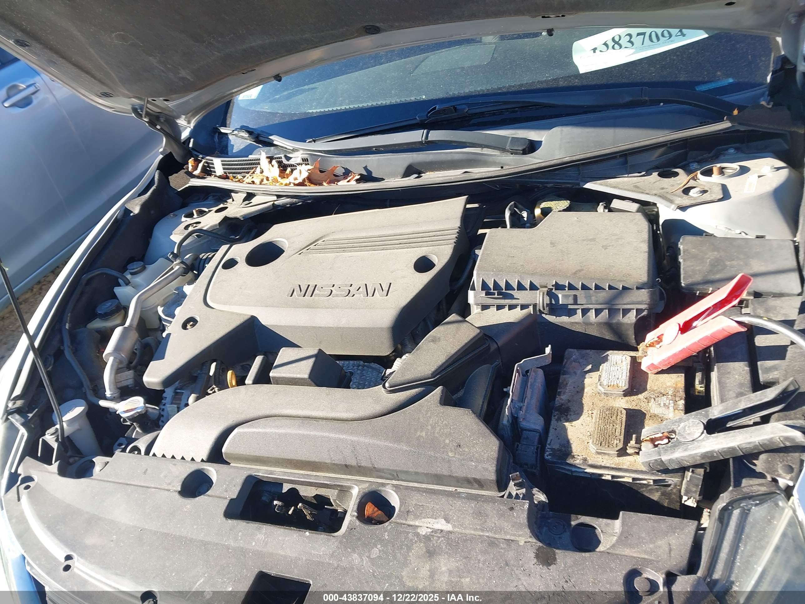 NISSAN ALTIMA image 10