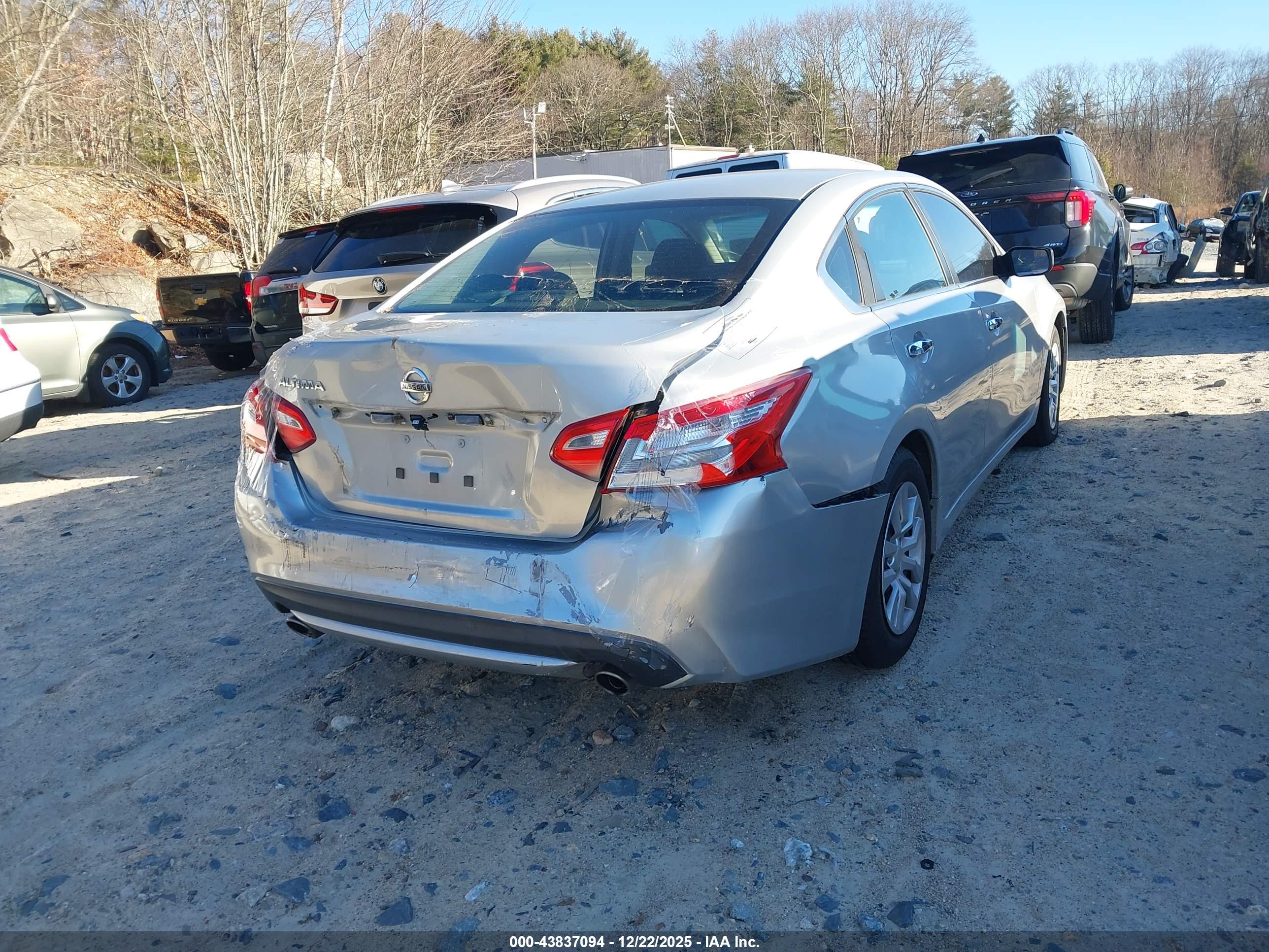 NISSAN ALTIMA image 4
