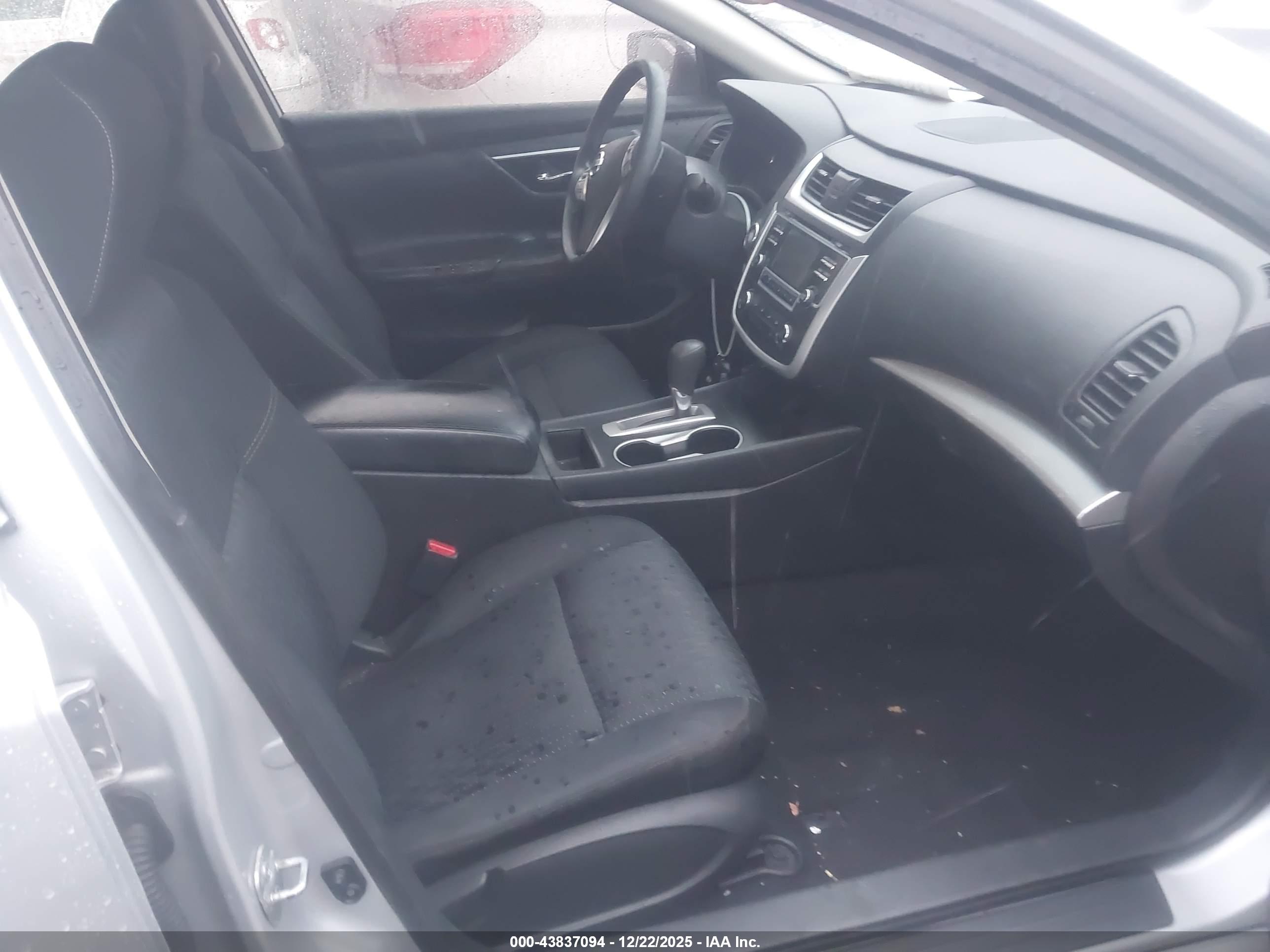 NISSAN ALTIMA image 5