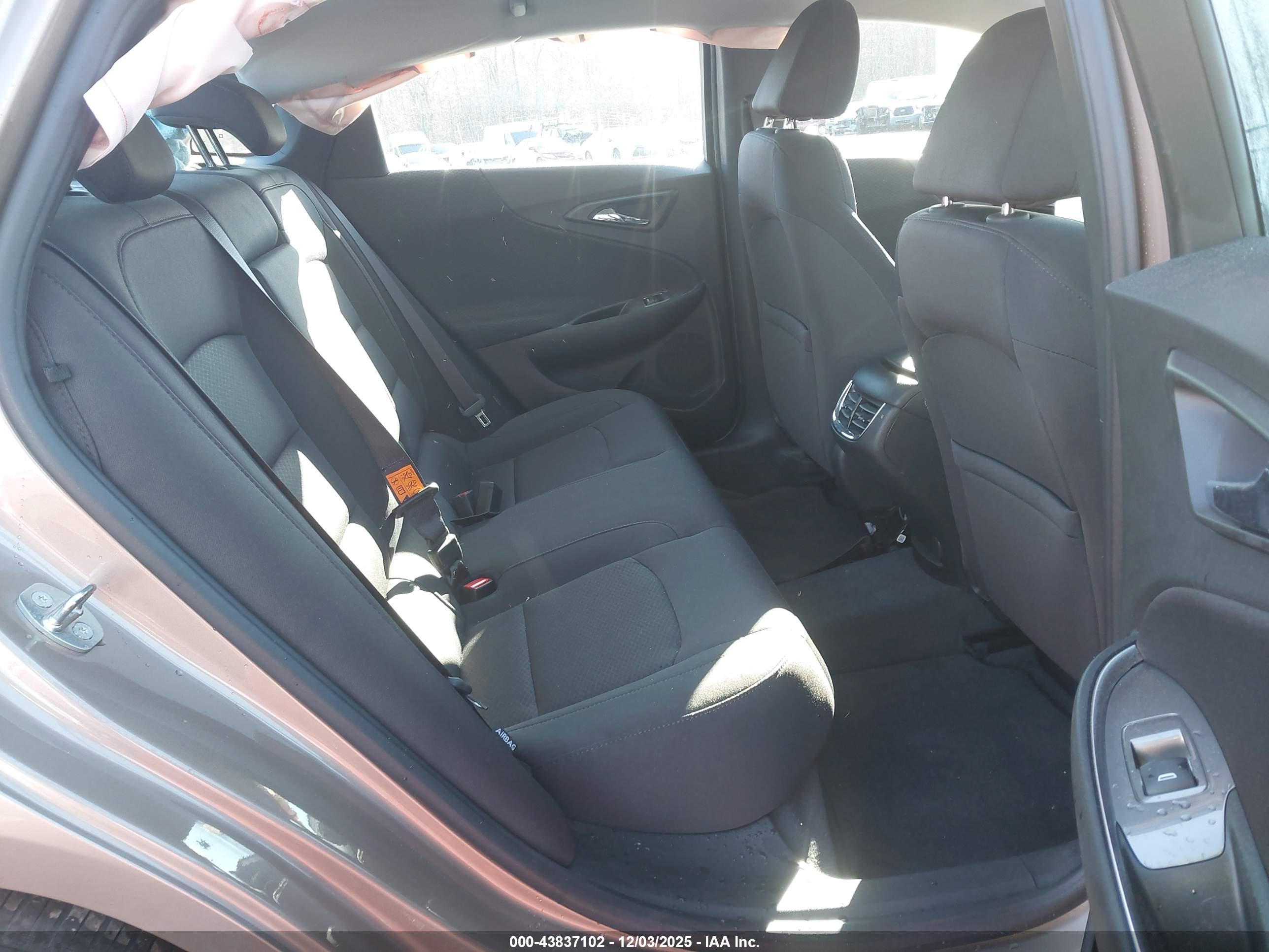 CHEVROLET MALIBU image 8