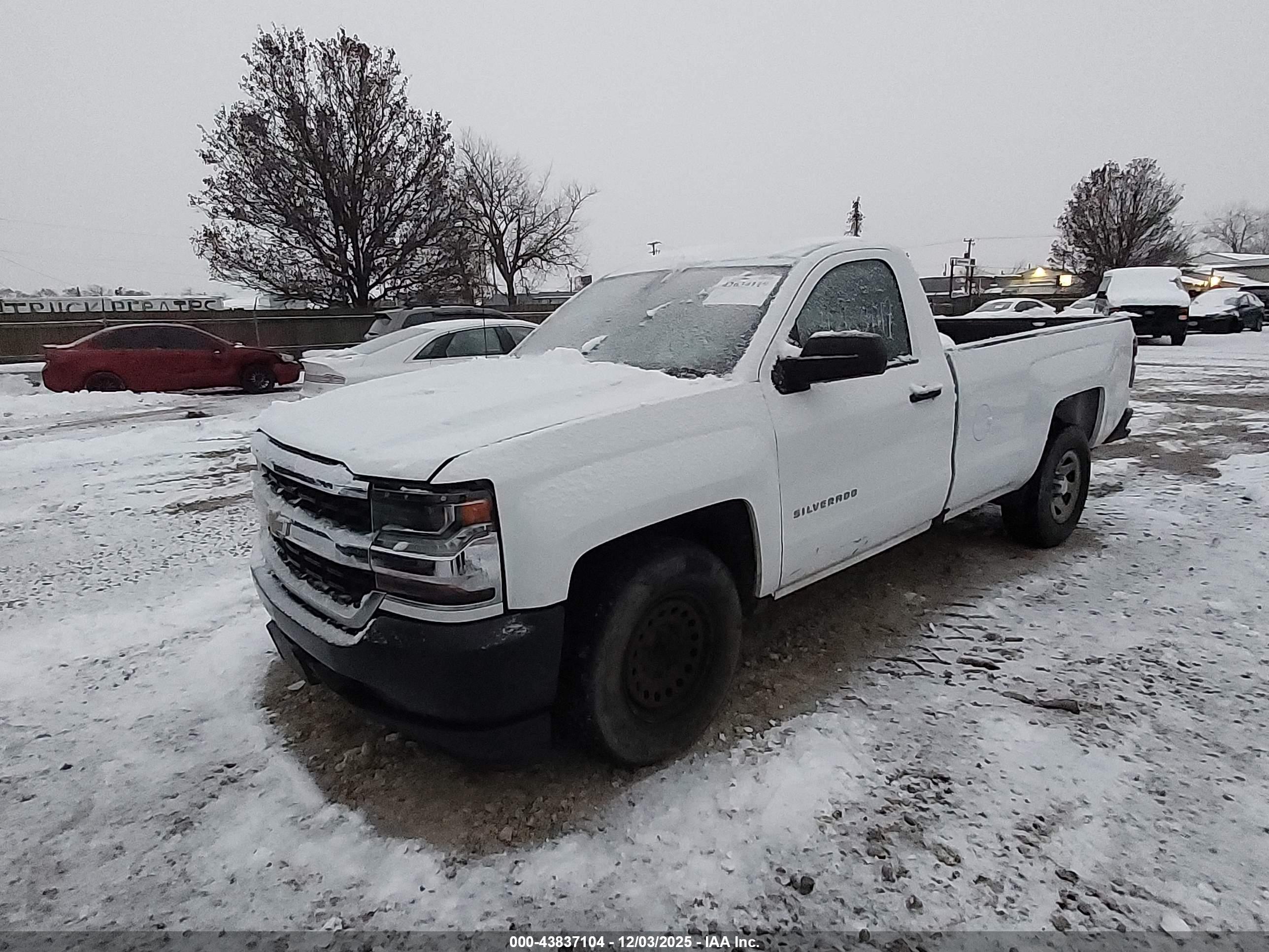 CHEVROLET SILVERADO image 2