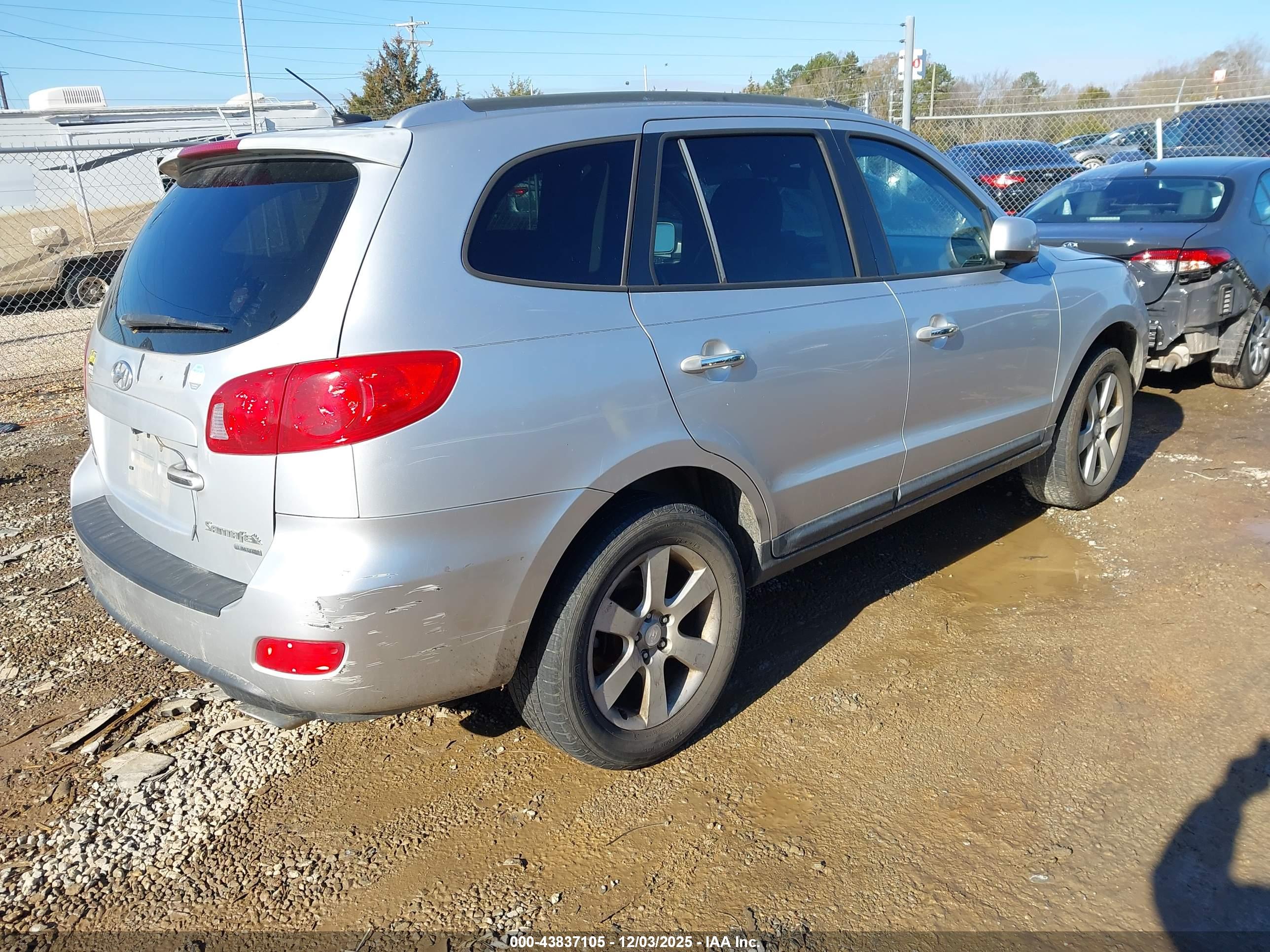 HYUNDAI SANTA image 4