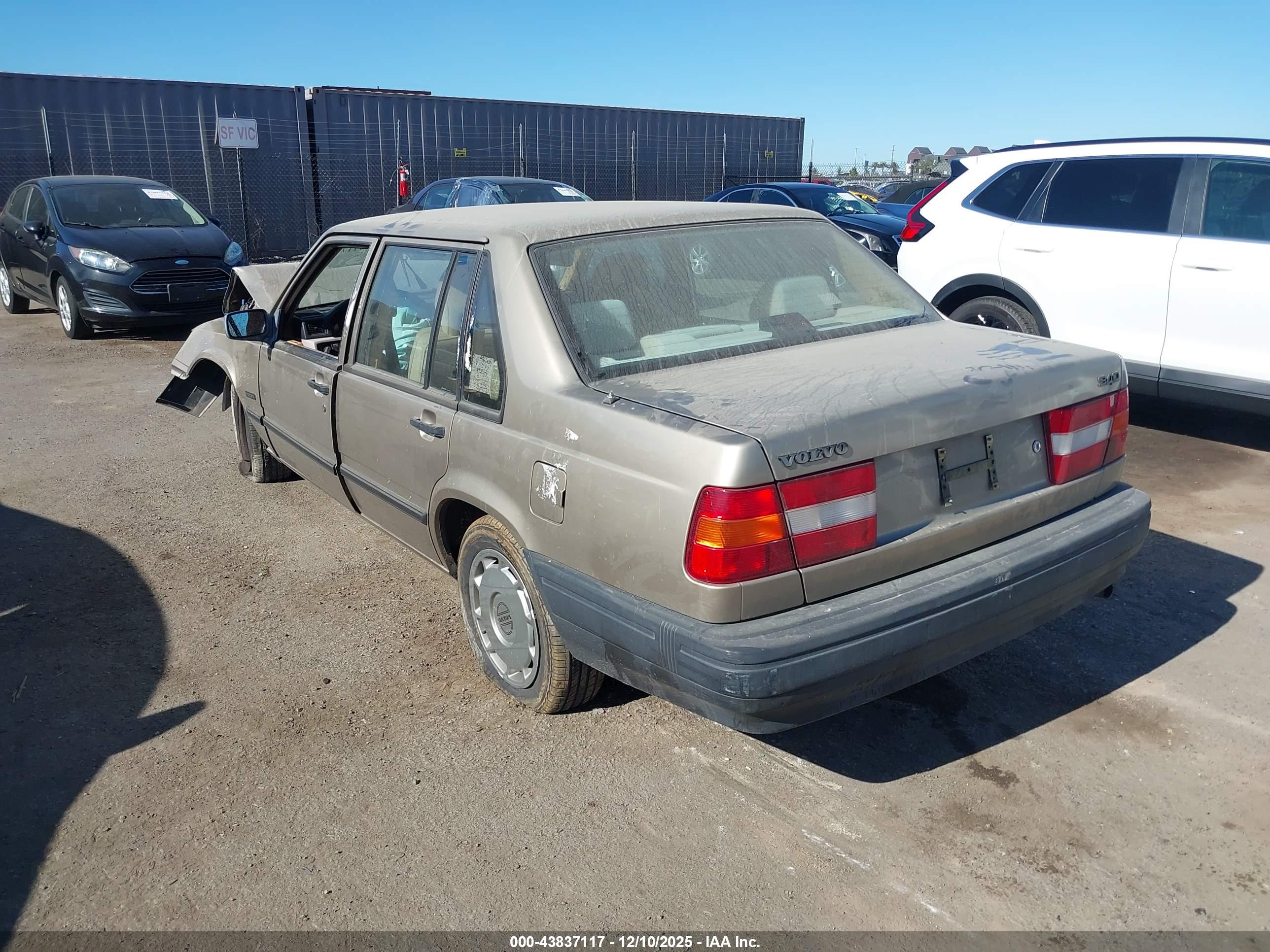 VOLVO 940 image 3