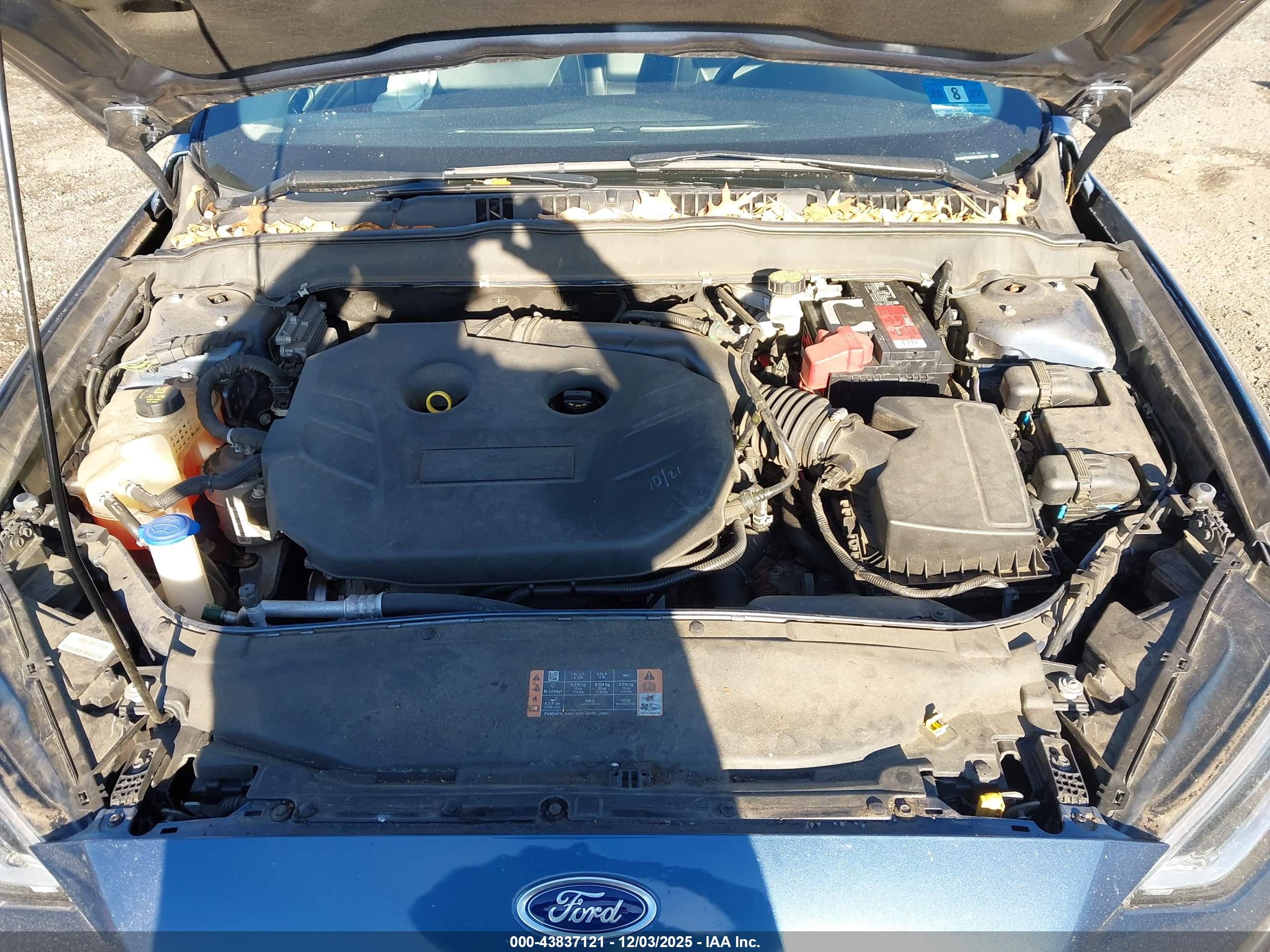 FORD FUSION image 10