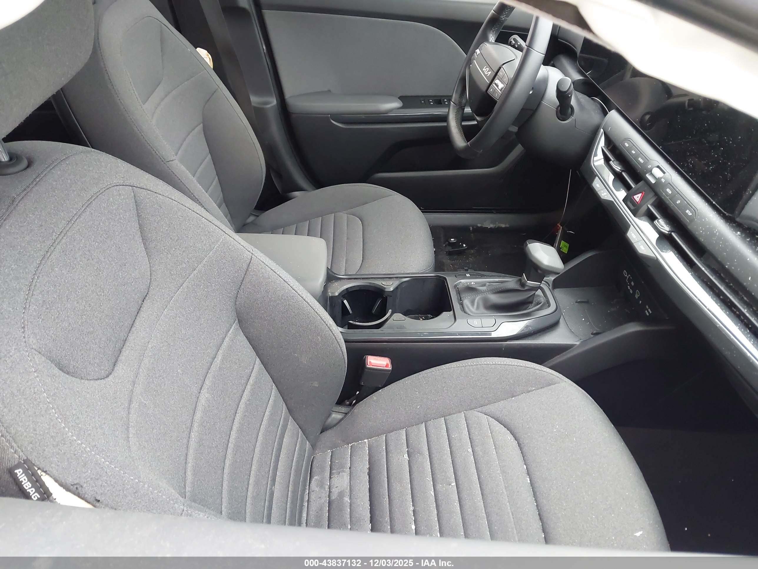 KIA K4 image 5