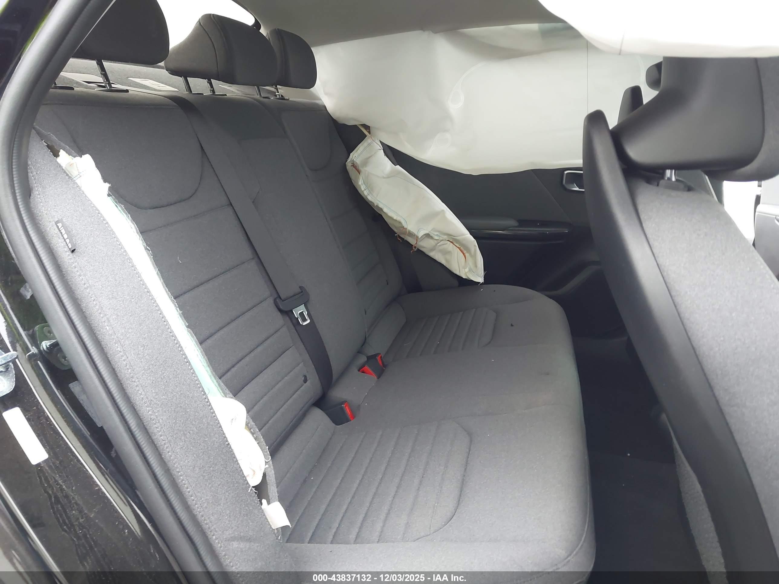 KIA K4 image 8