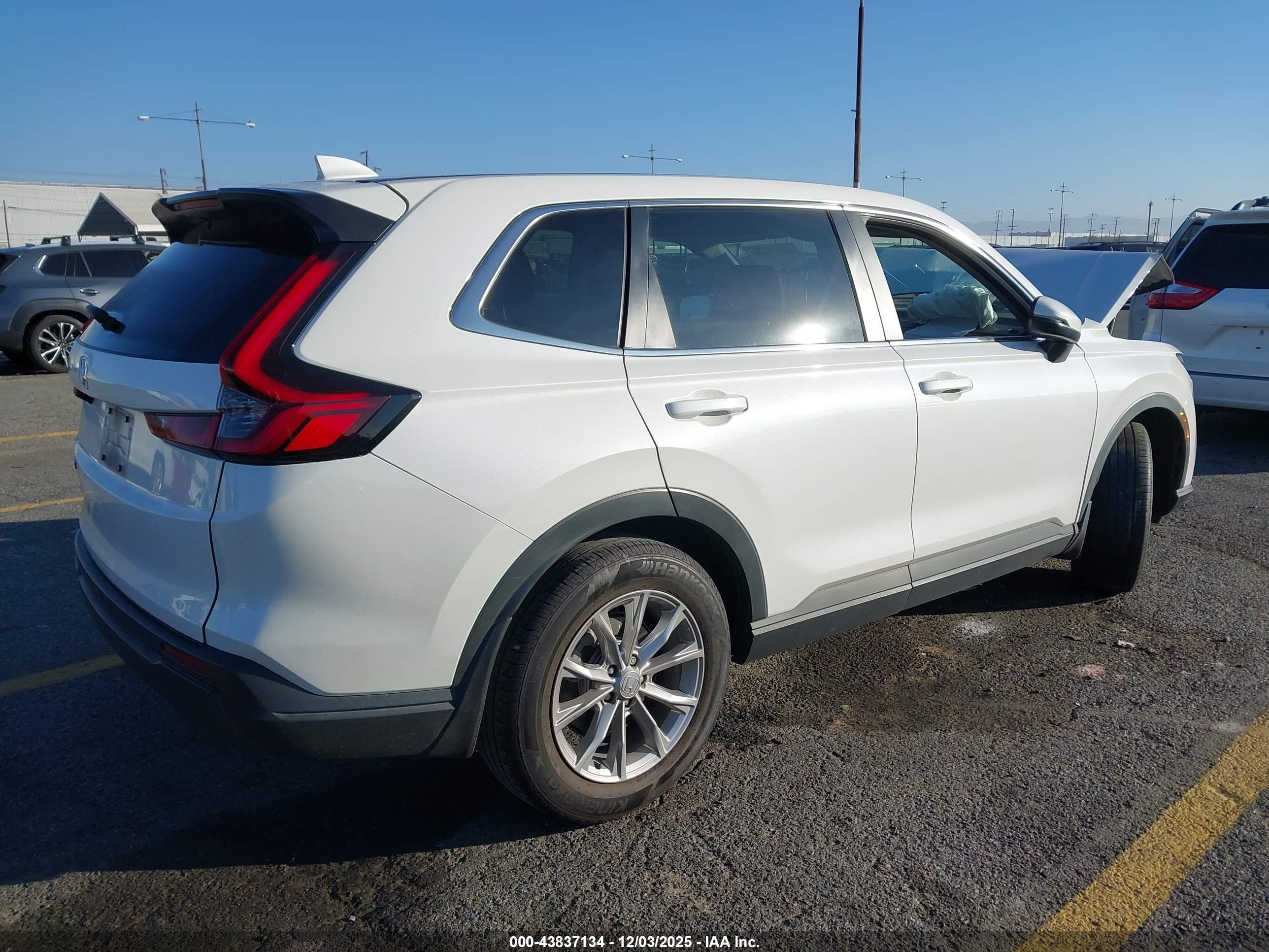 HONDA CR-V image 4