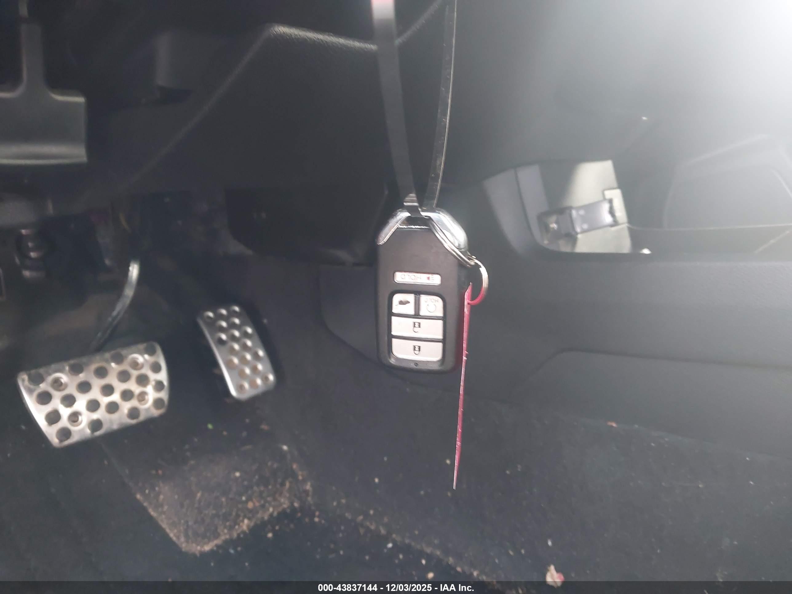 HONDA CIVIC image 11