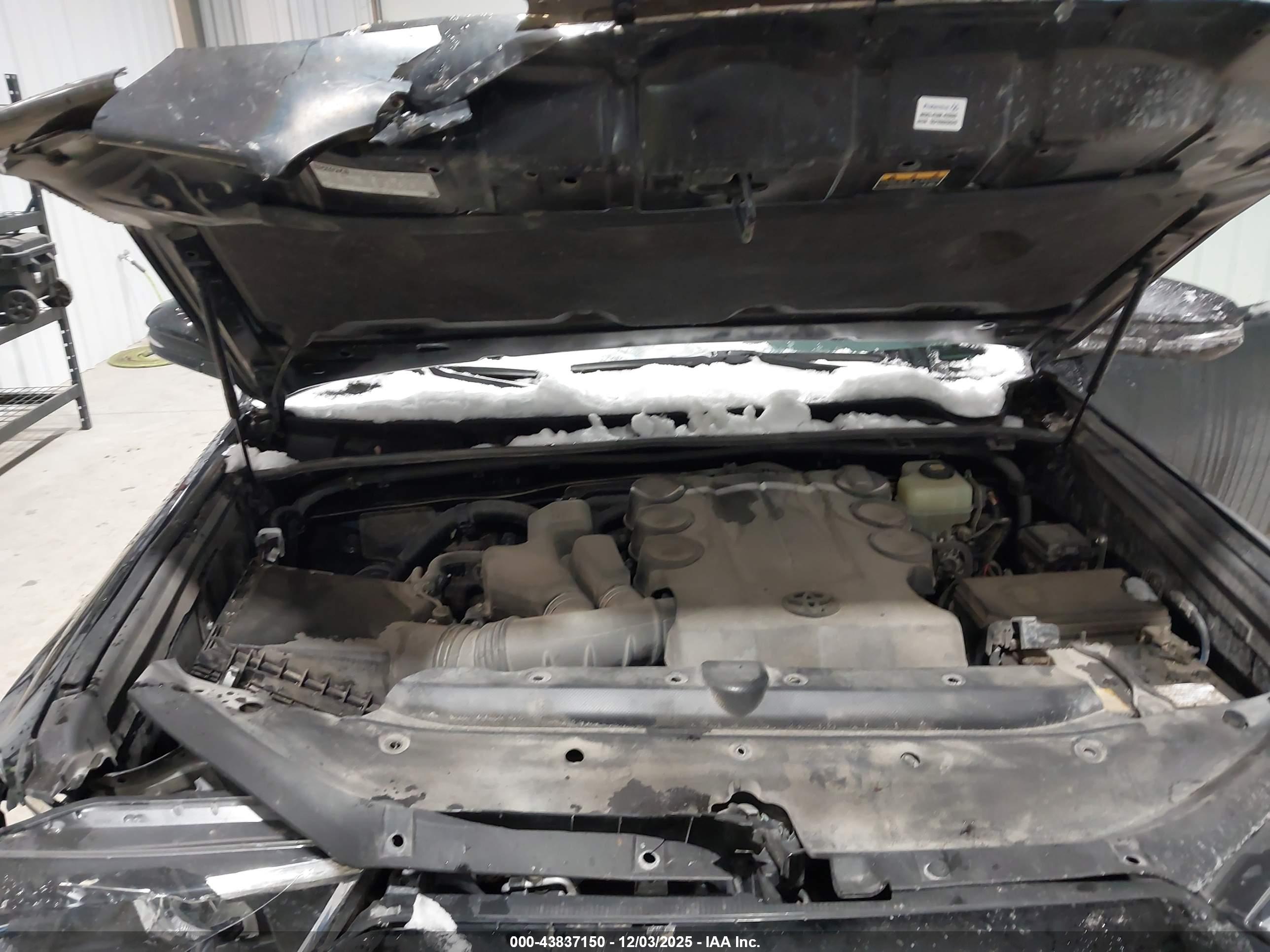 TOYOTA 4RUNNER image 10