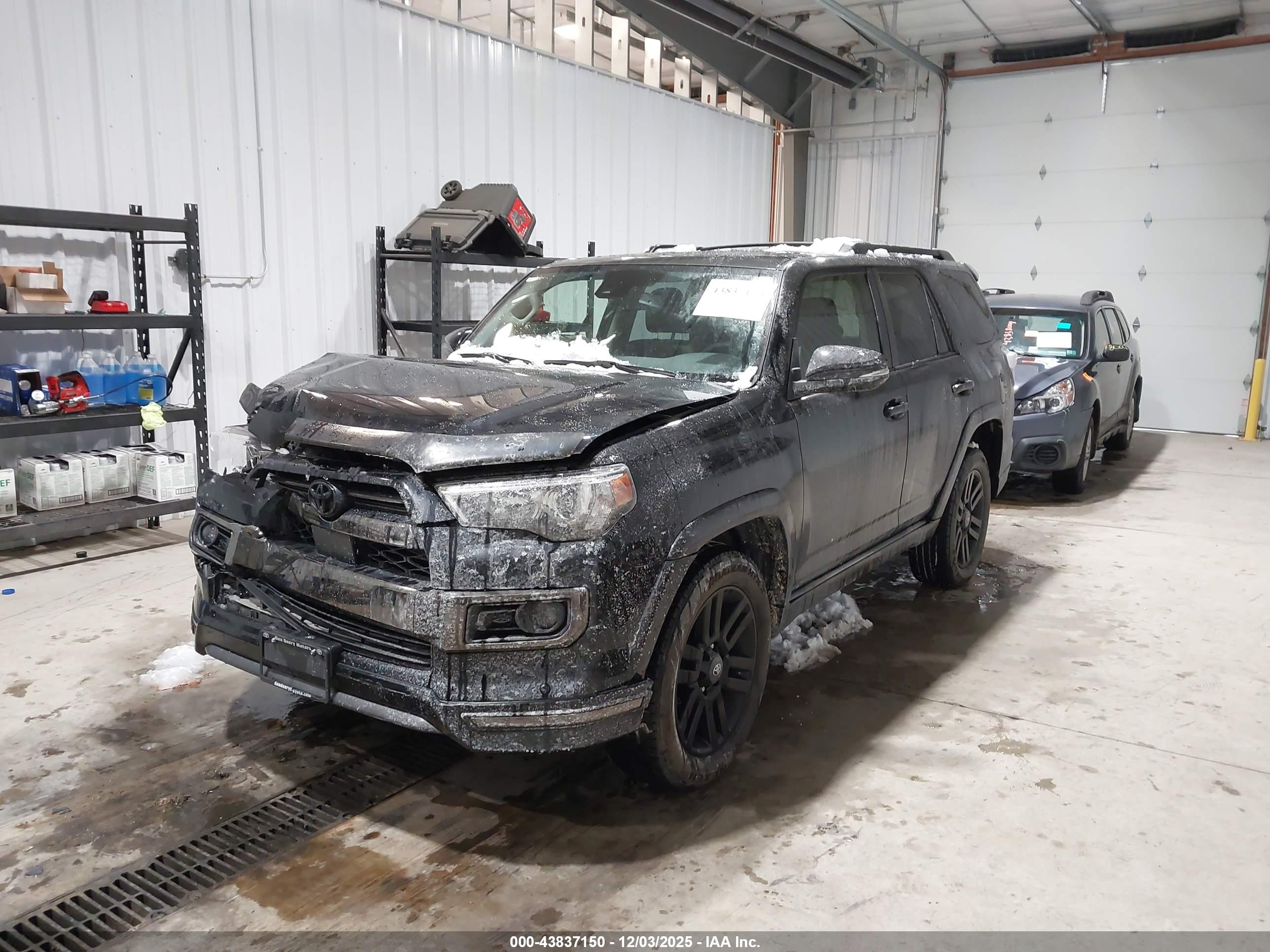 TOYOTA 4RUNNER image 2