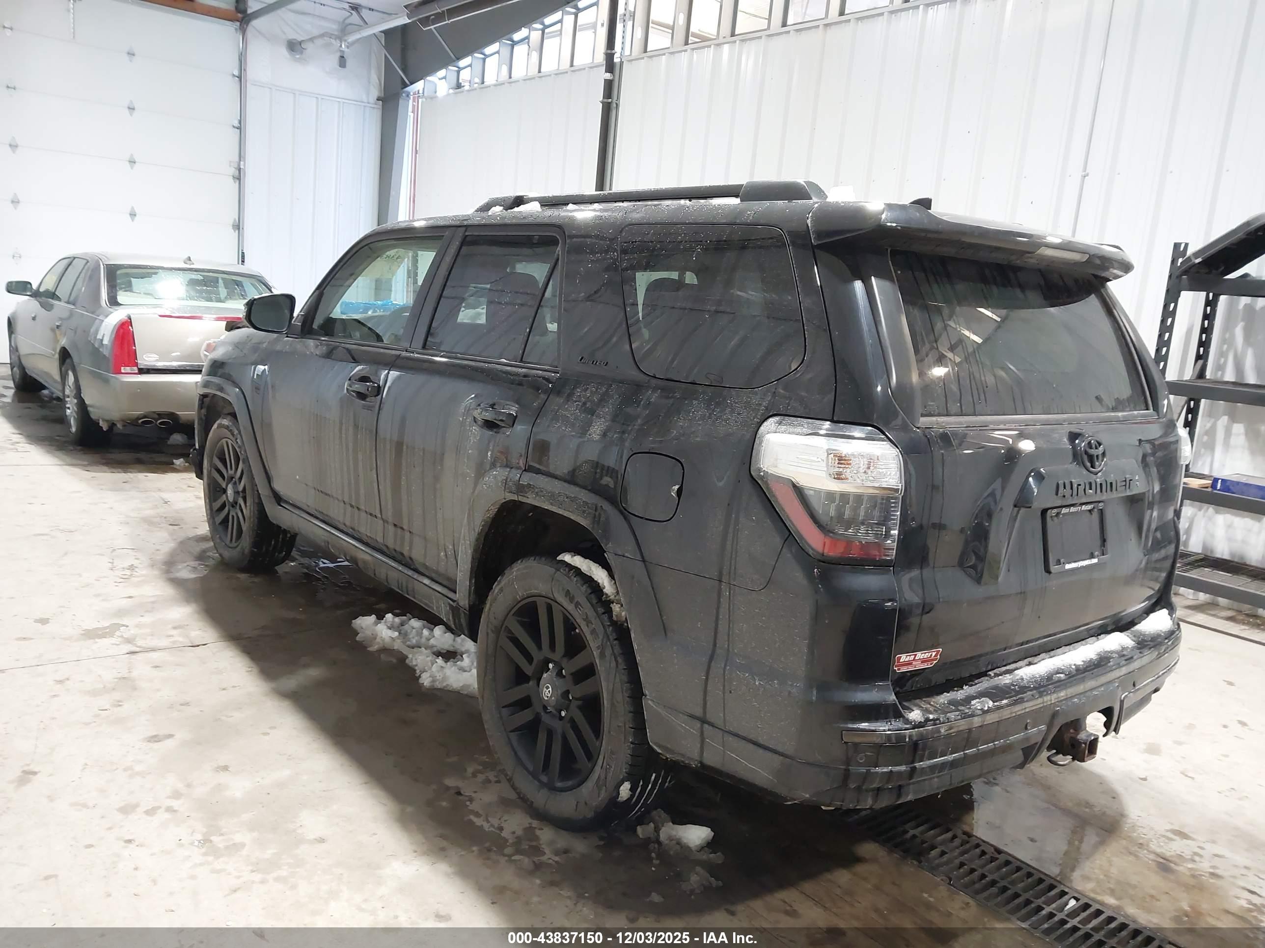 TOYOTA 4RUNNER image 3