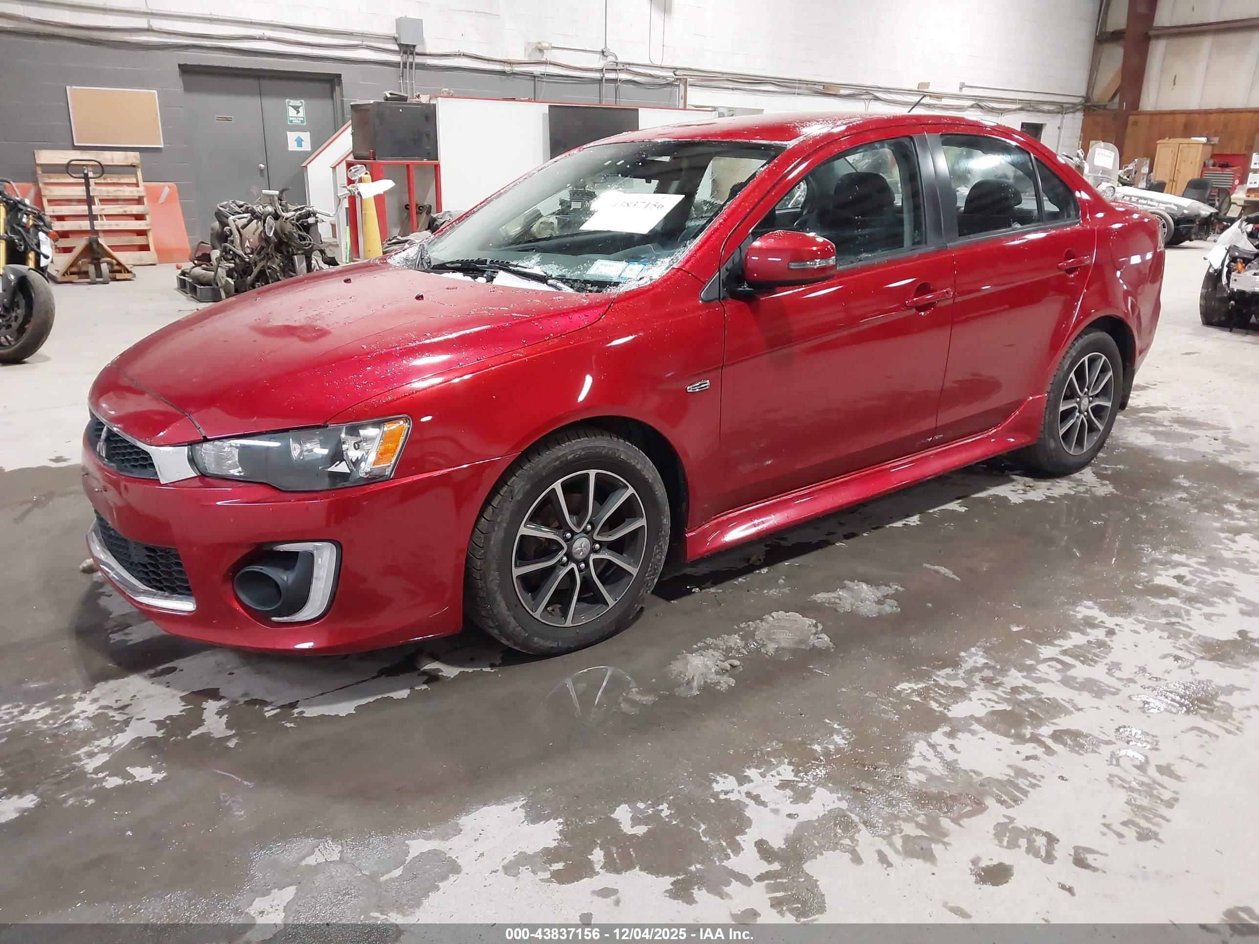 MITSUBISHI LANCER image 2