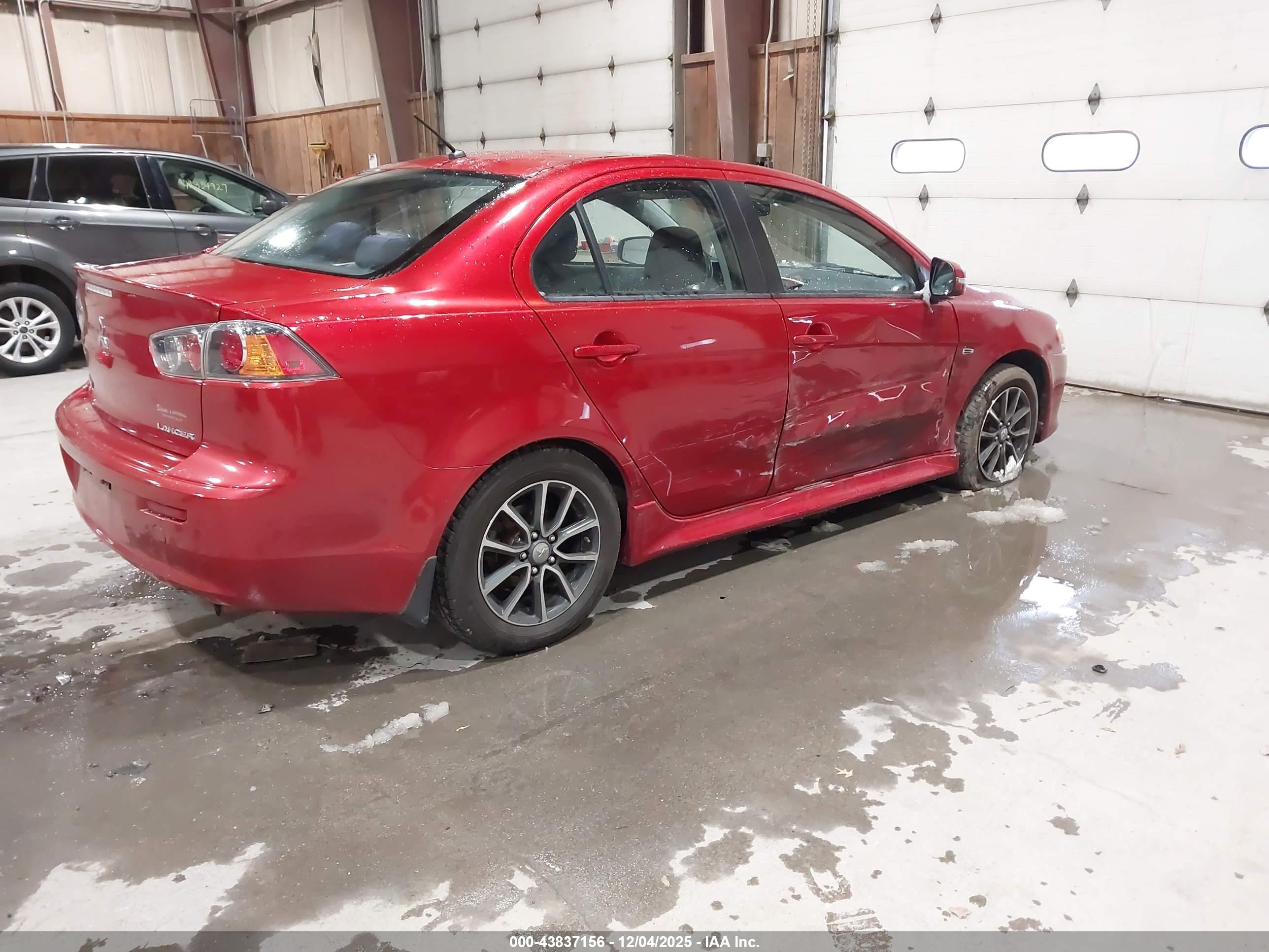 MITSUBISHI LANCER image 4