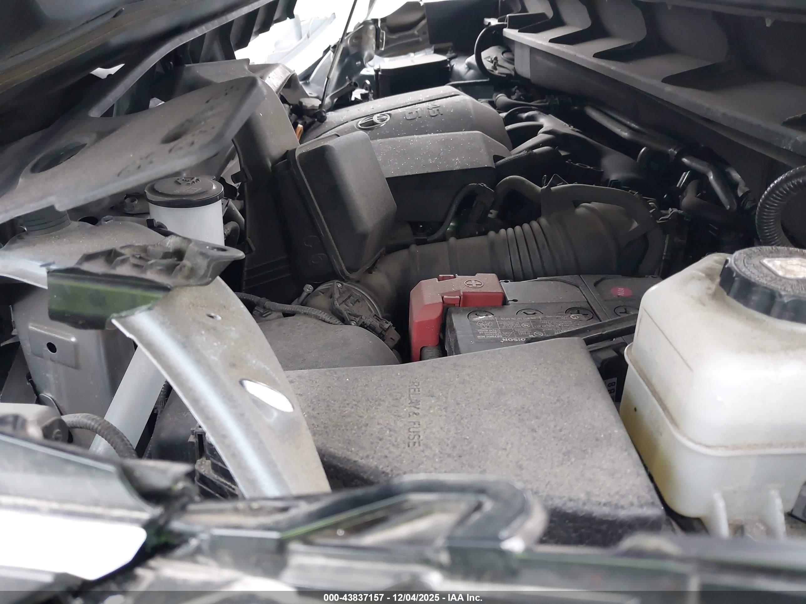 TOYOTA HIGHLANDER image 10