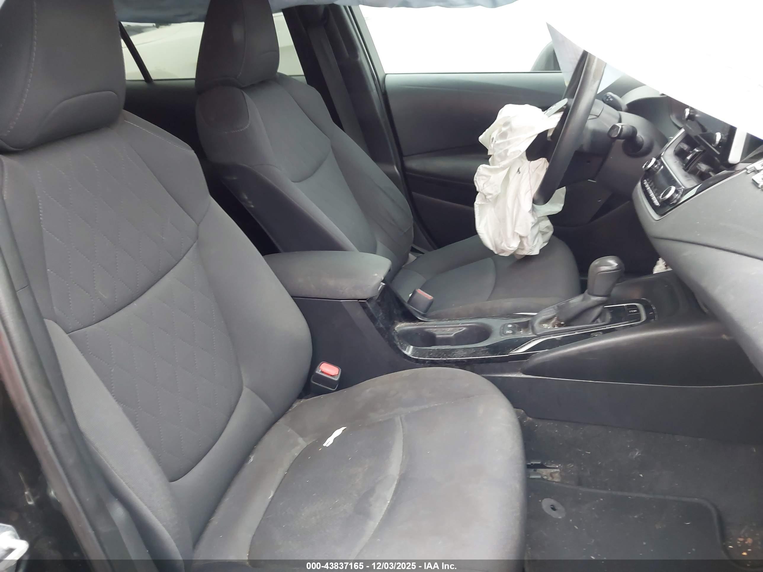 TOYOTA COROLLA image 5