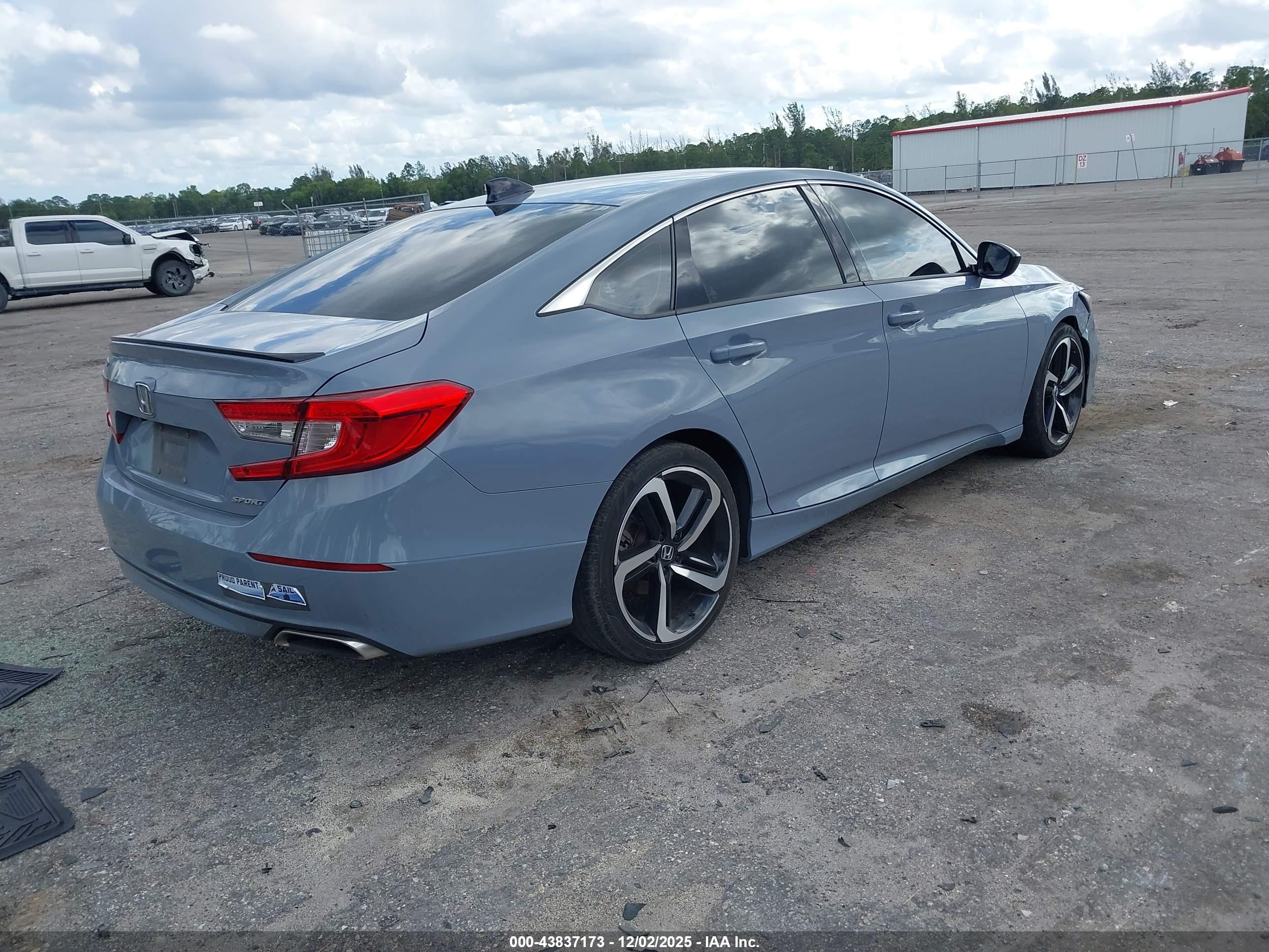 HONDA ACCORD image 4