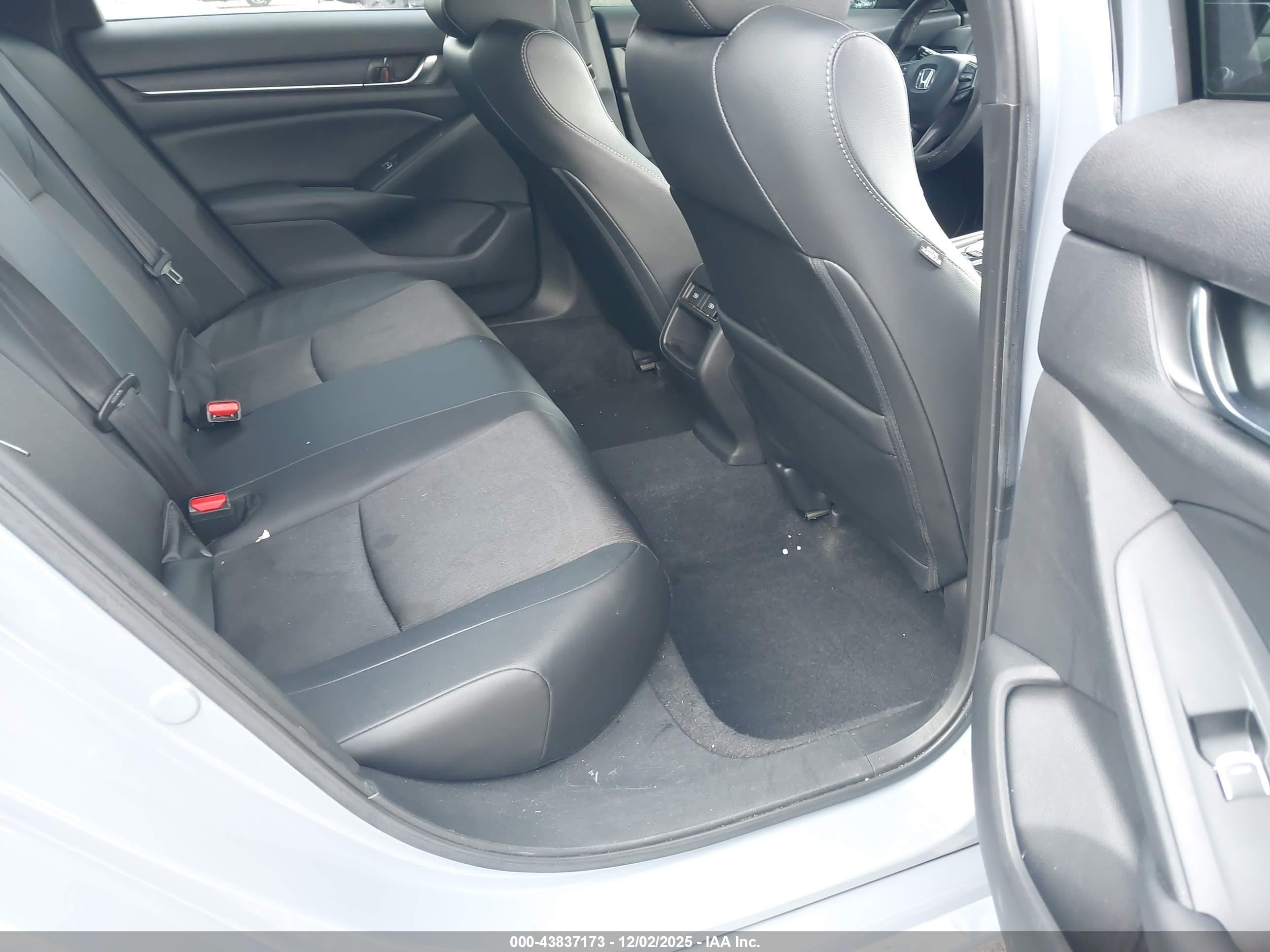 HONDA ACCORD image 8