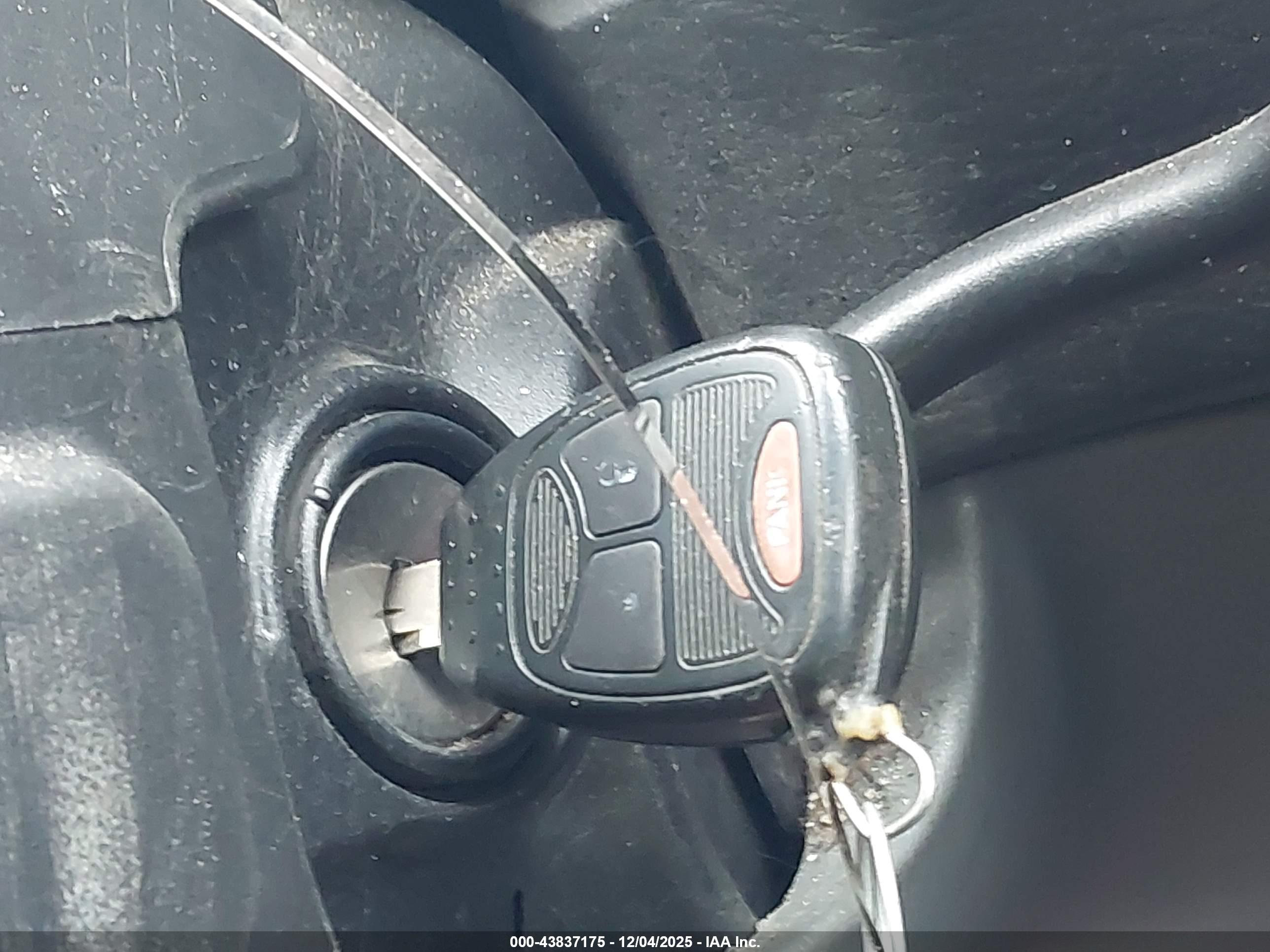 CHRYSLER TOWN image 11