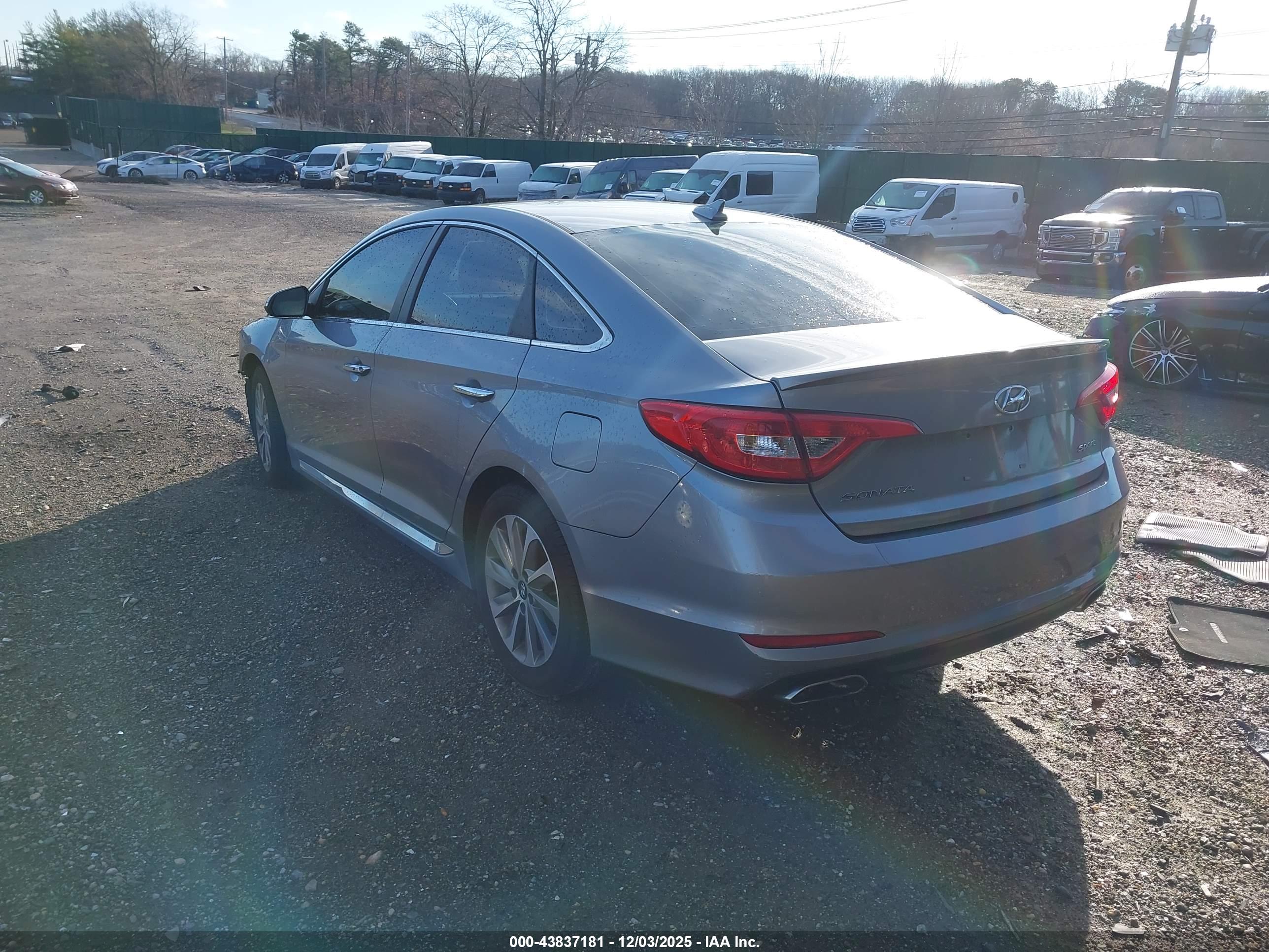 HYUNDAI SONATA image 3