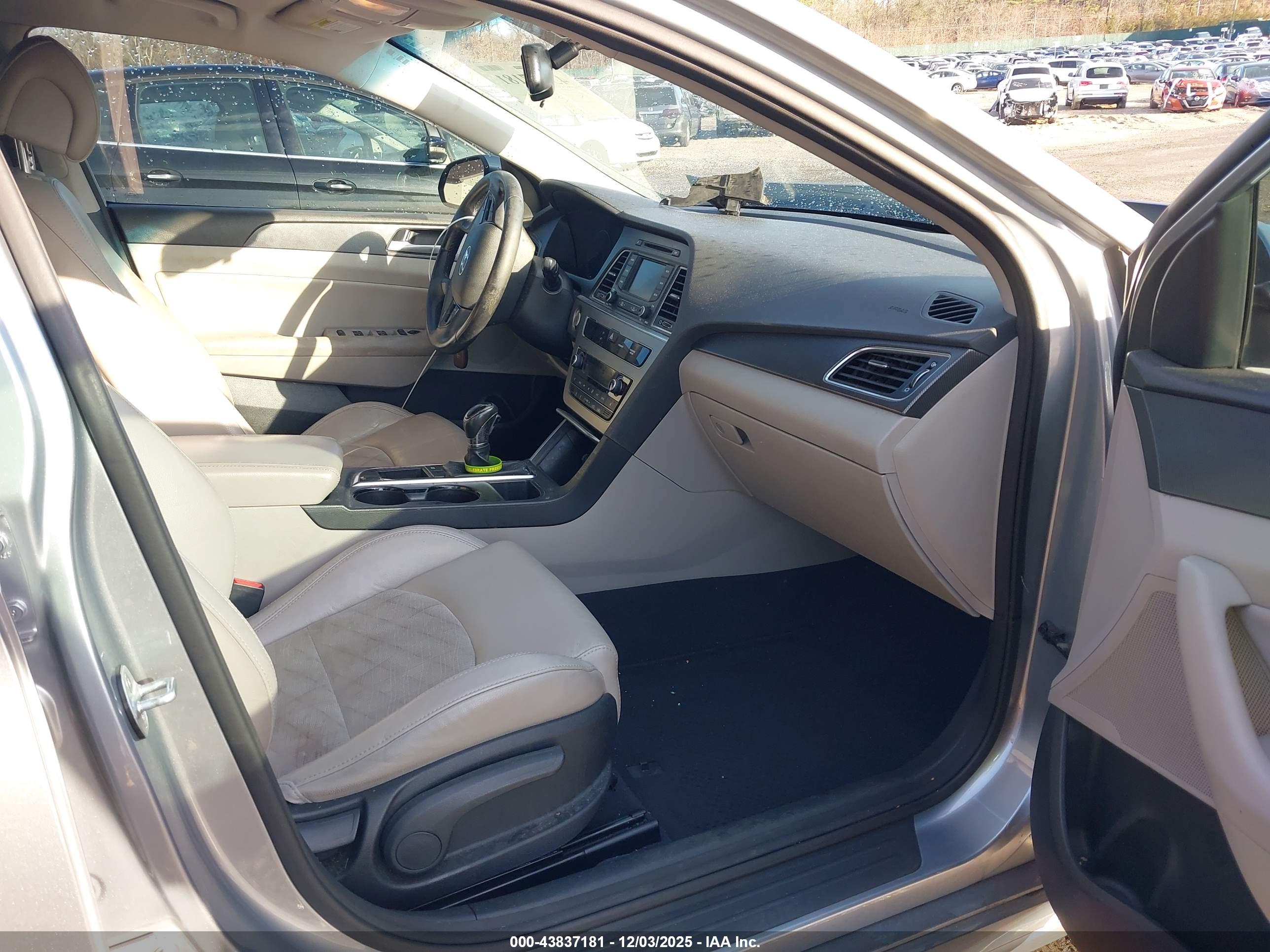 HYUNDAI SONATA image 5