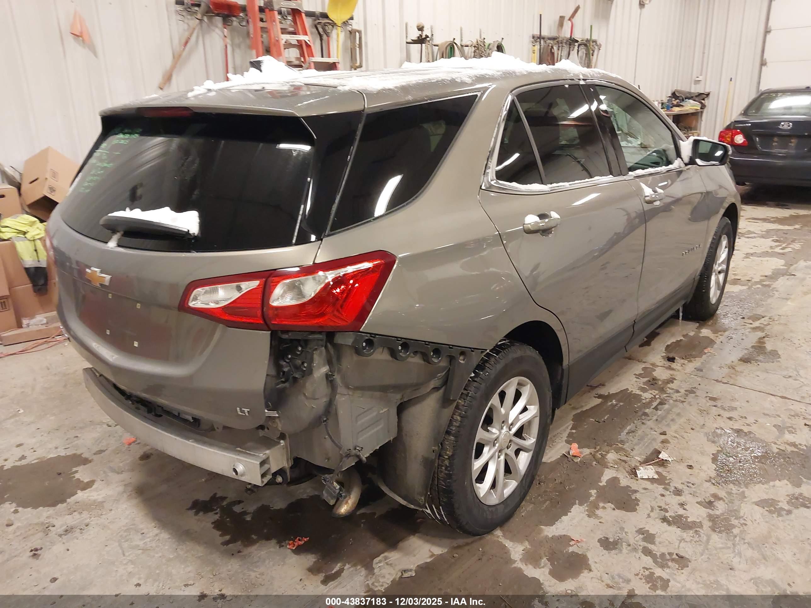 CHEVROLET EQUINOX image 4