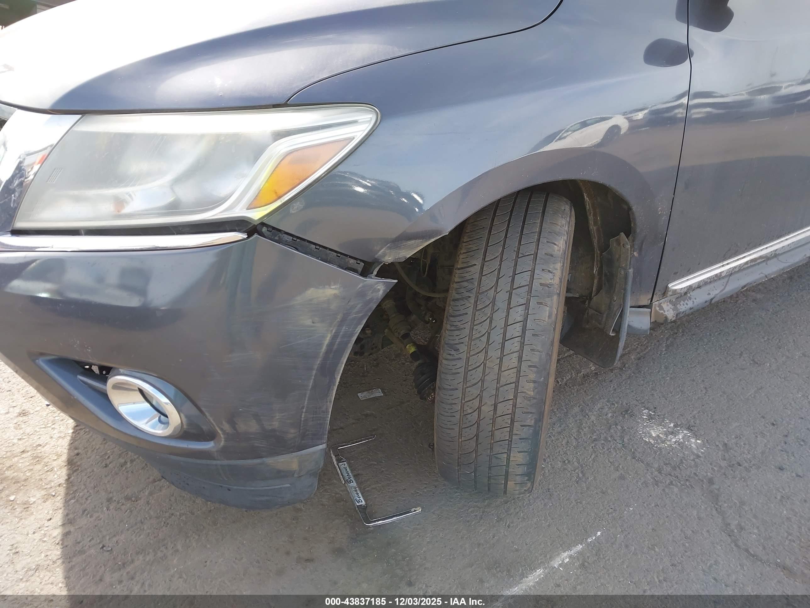 NISSAN PATHFINDER image 6