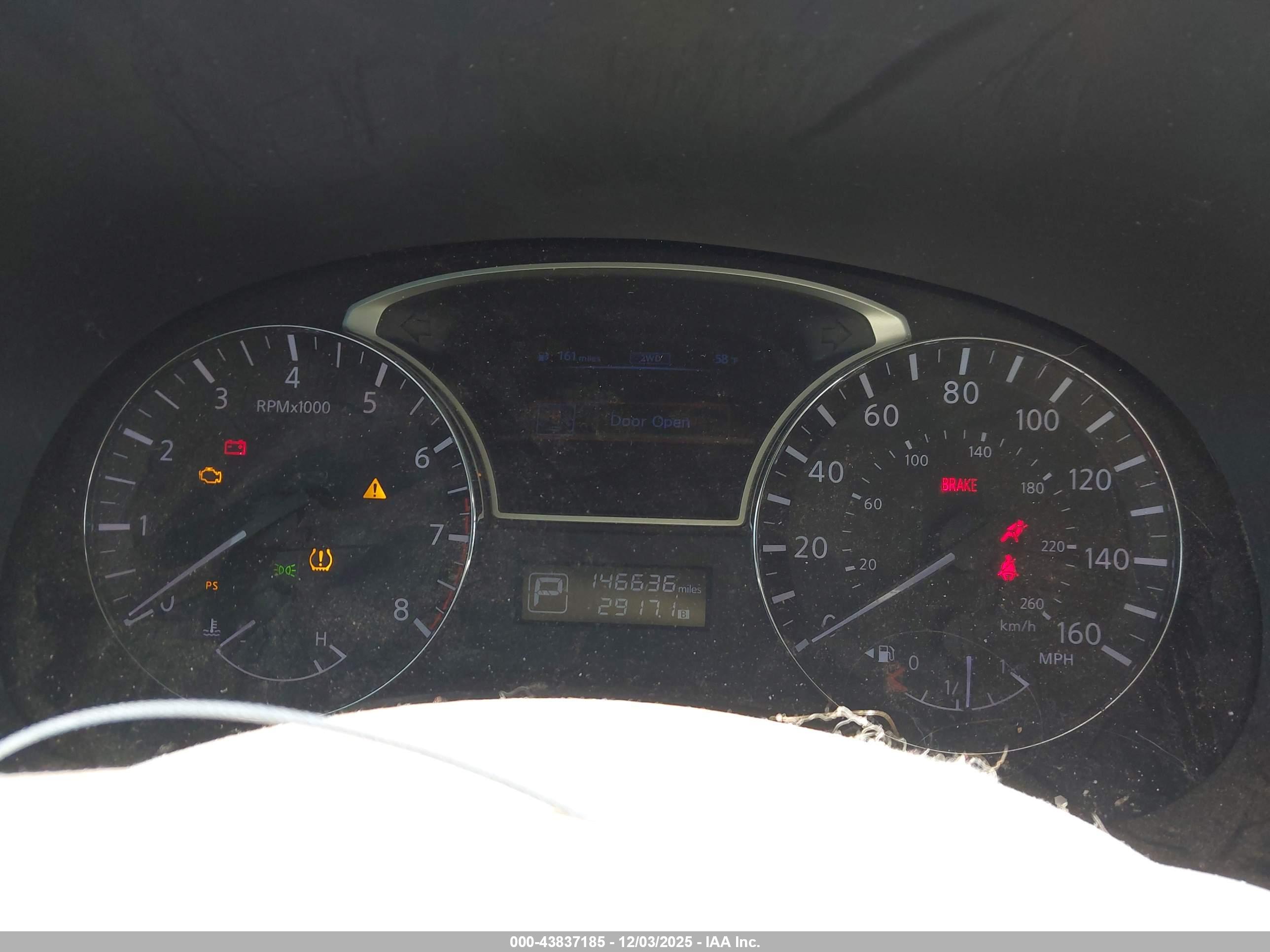 NISSAN PATHFINDER image 7