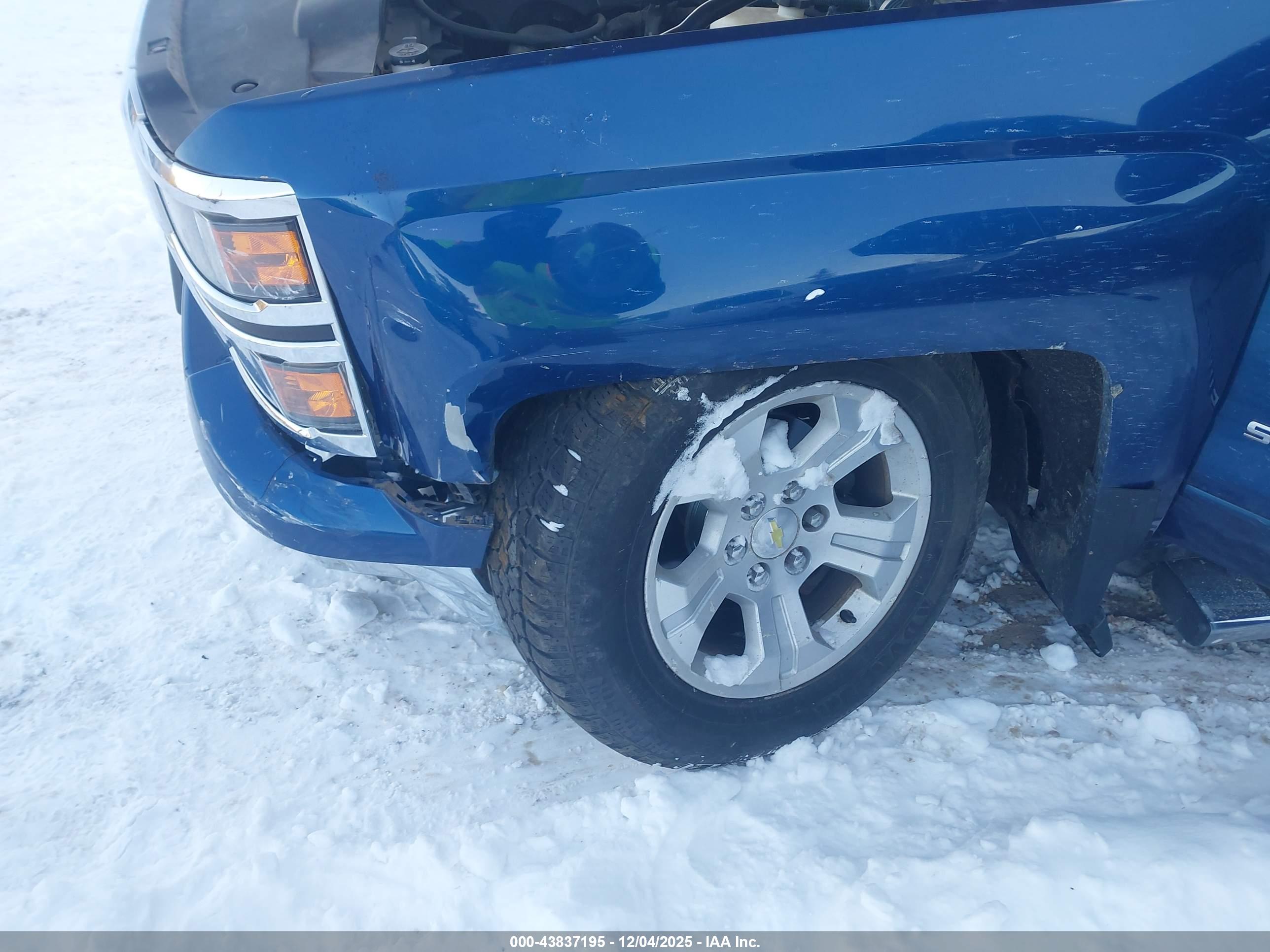 CHEVROLET SILVERADO image 6