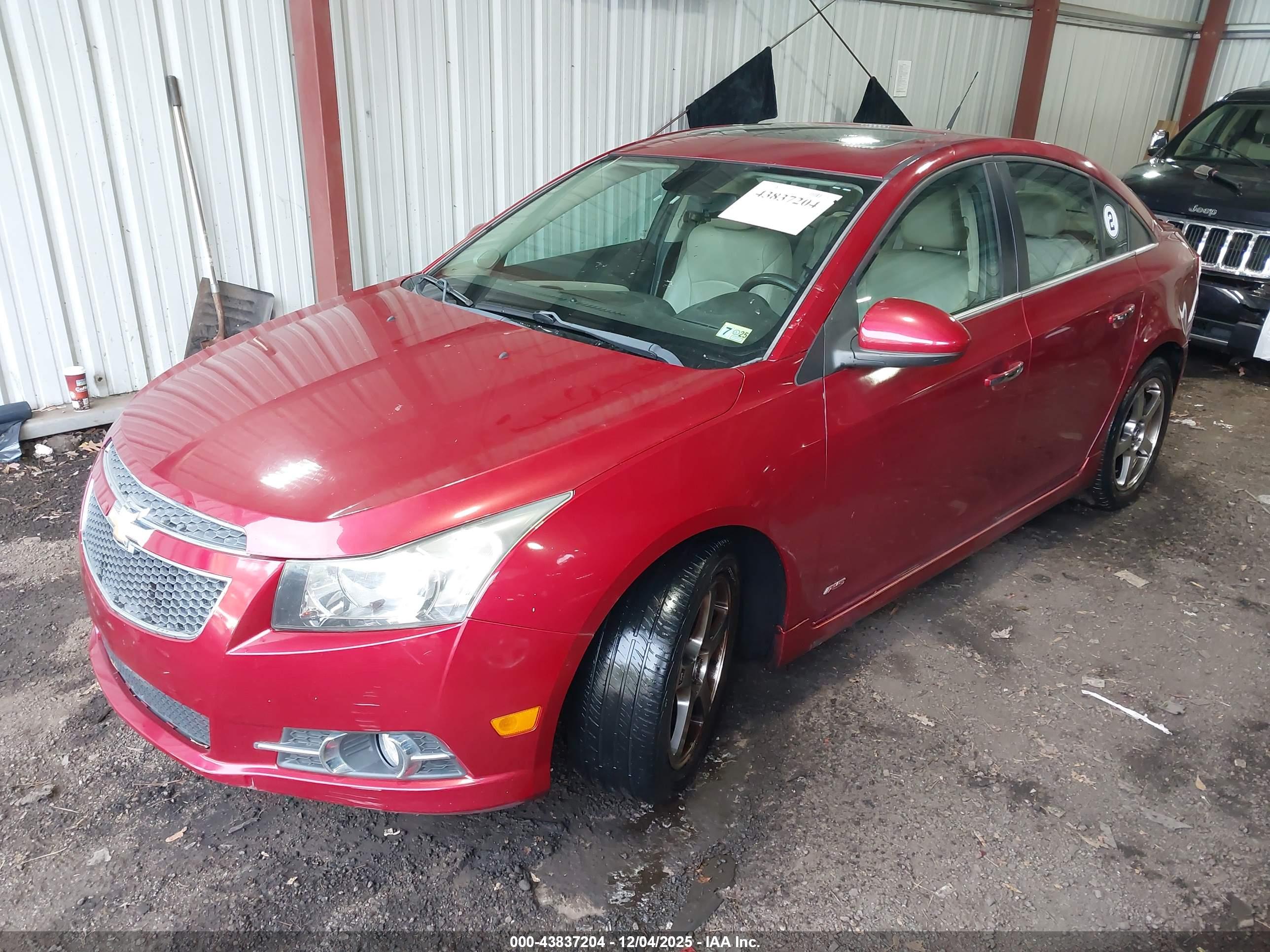 CHEVROLET CRUZE image 2